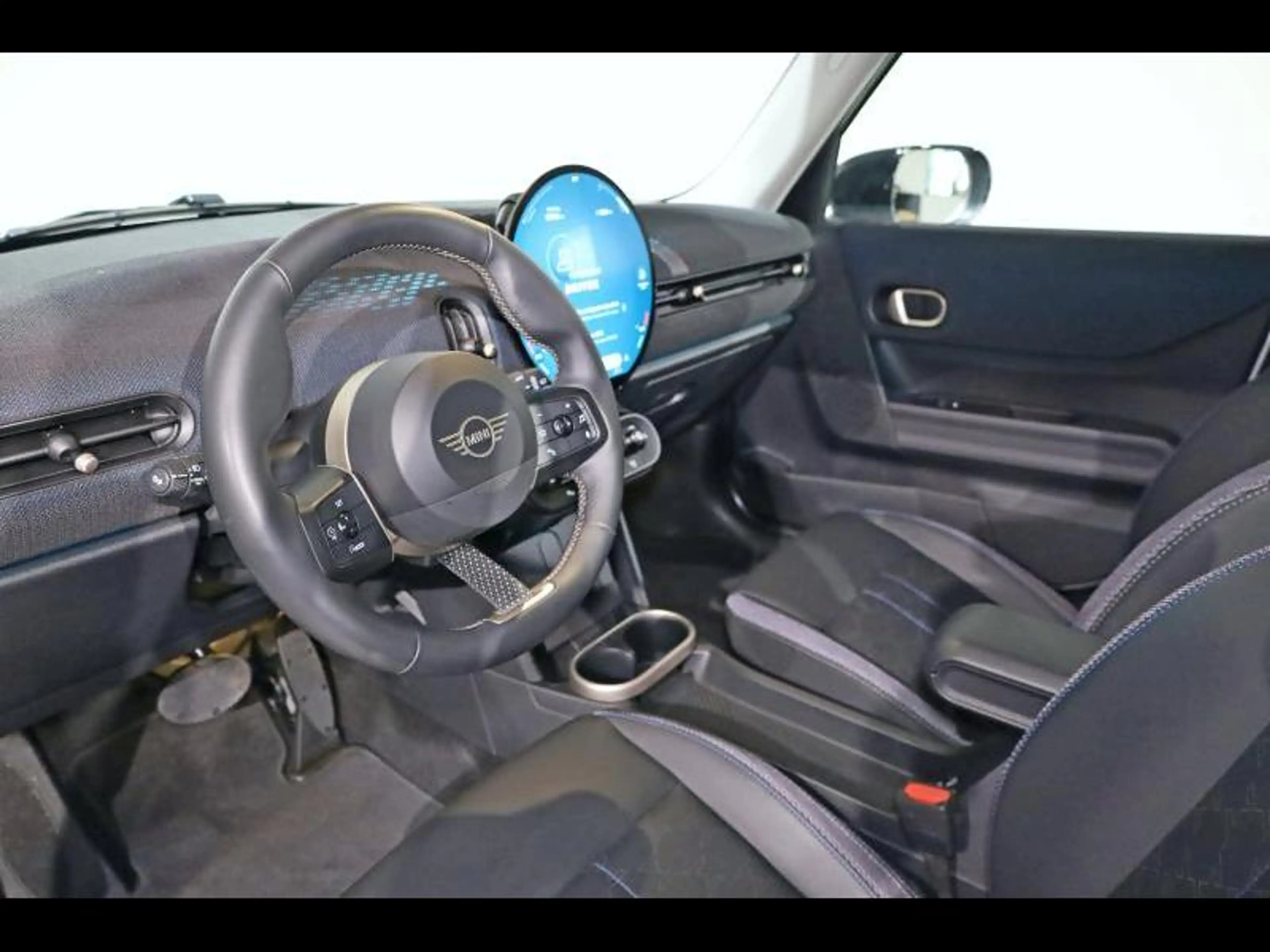 MINI Cooper C 5 PORTES — photo 6