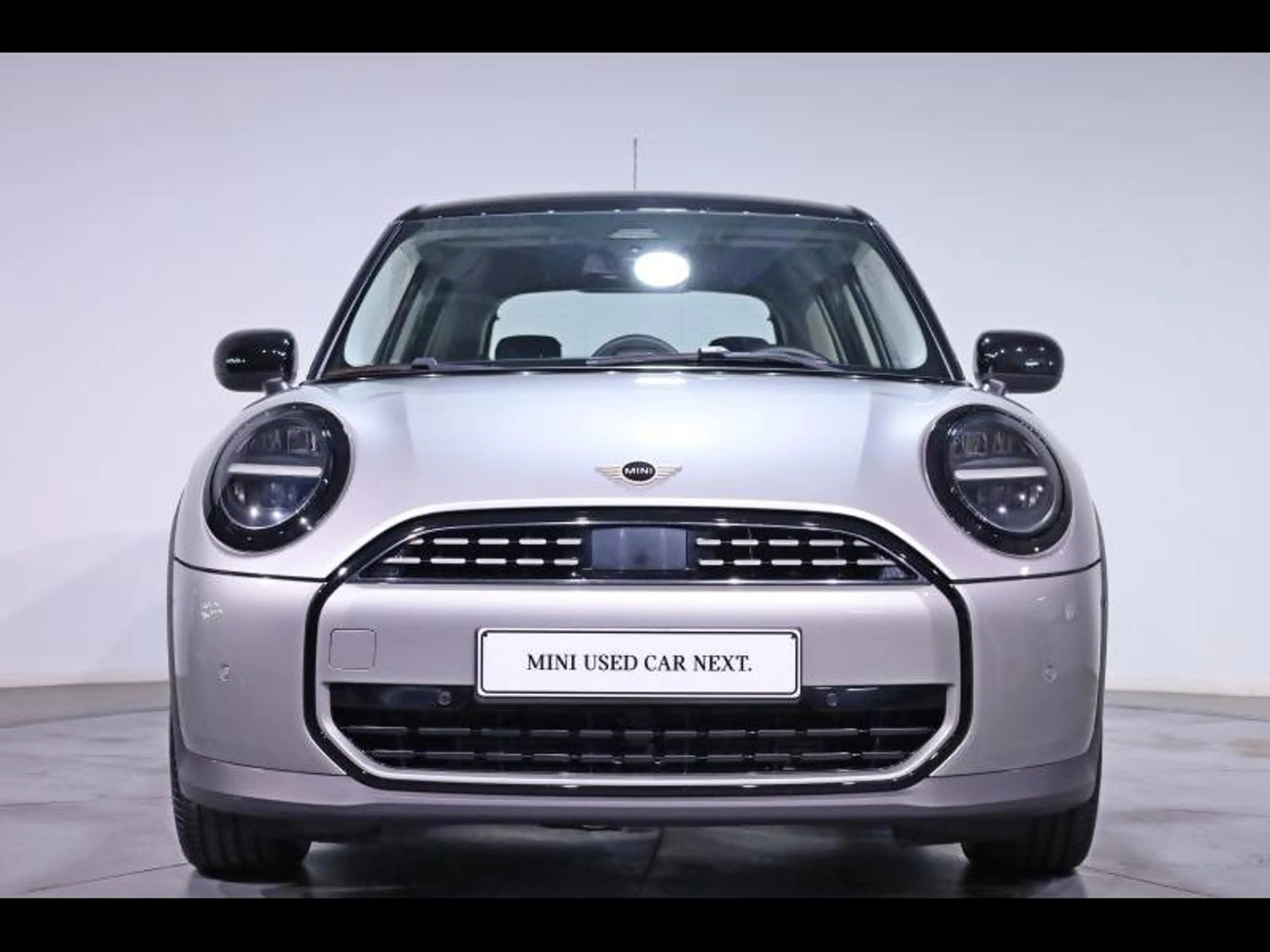 MINI Cooper C 5 PORTES — photo 2