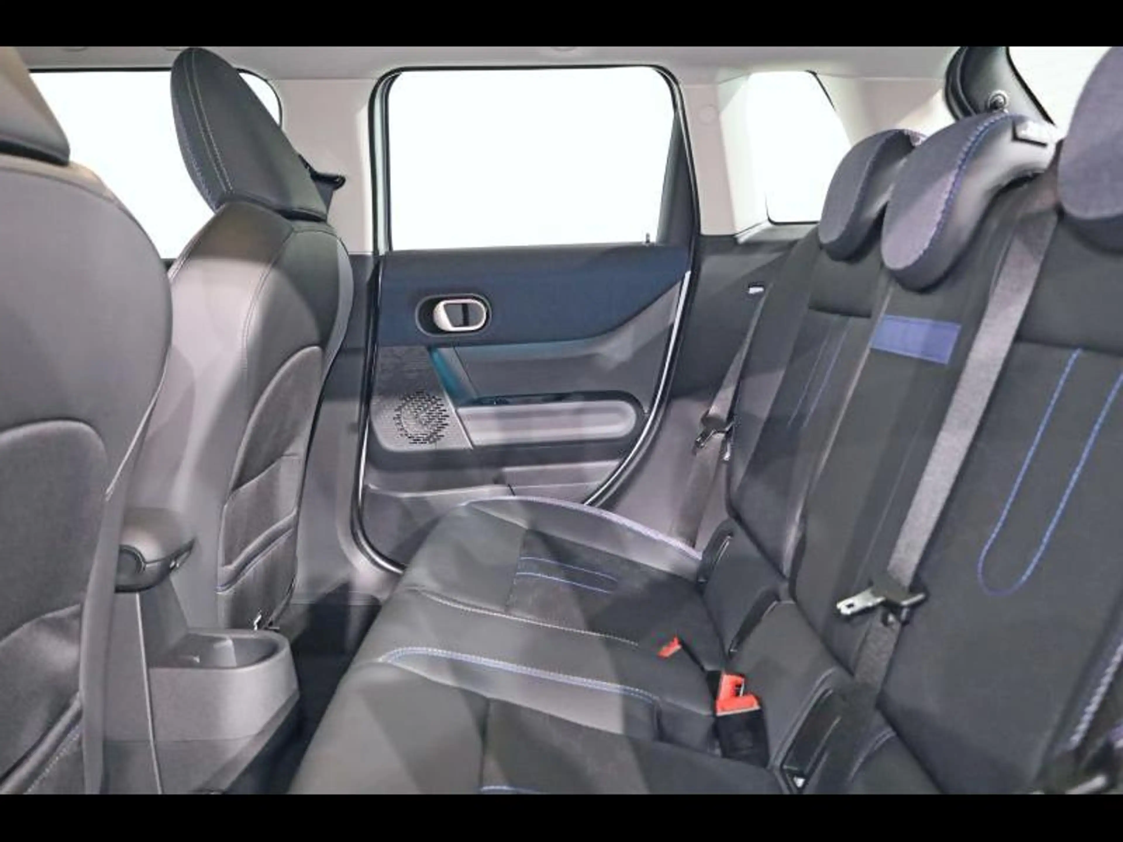 MINI Cooper C 5 PORTES — photo 10