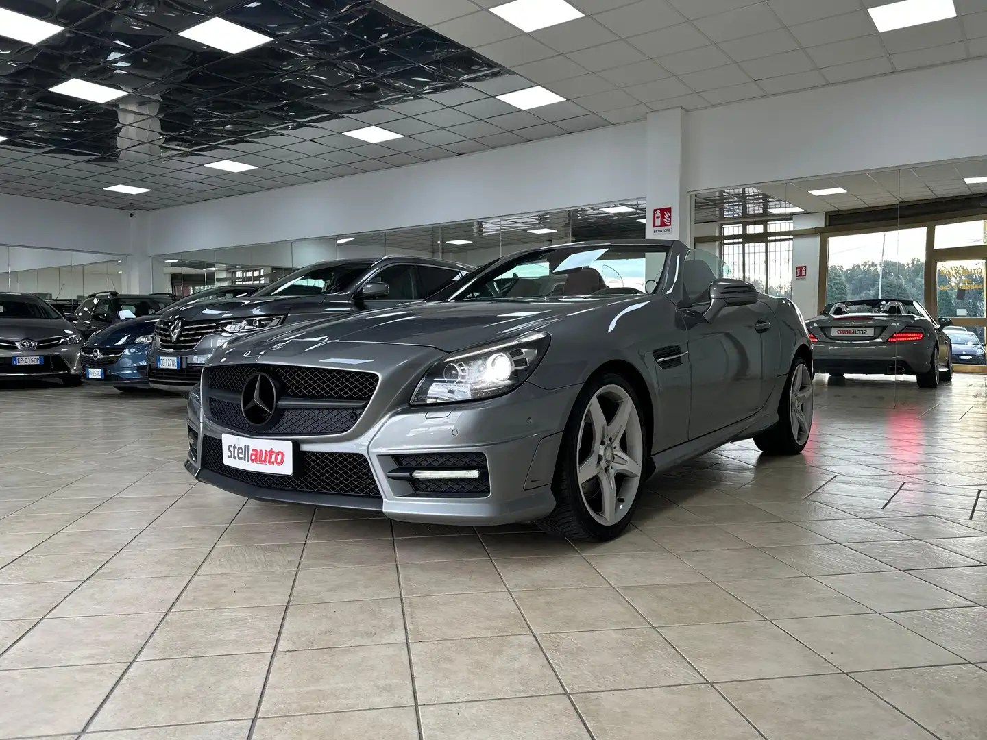 Mercedes-Benz SLK 200 SLK 200 (cgi be) Premium AMG Line Gris - 1