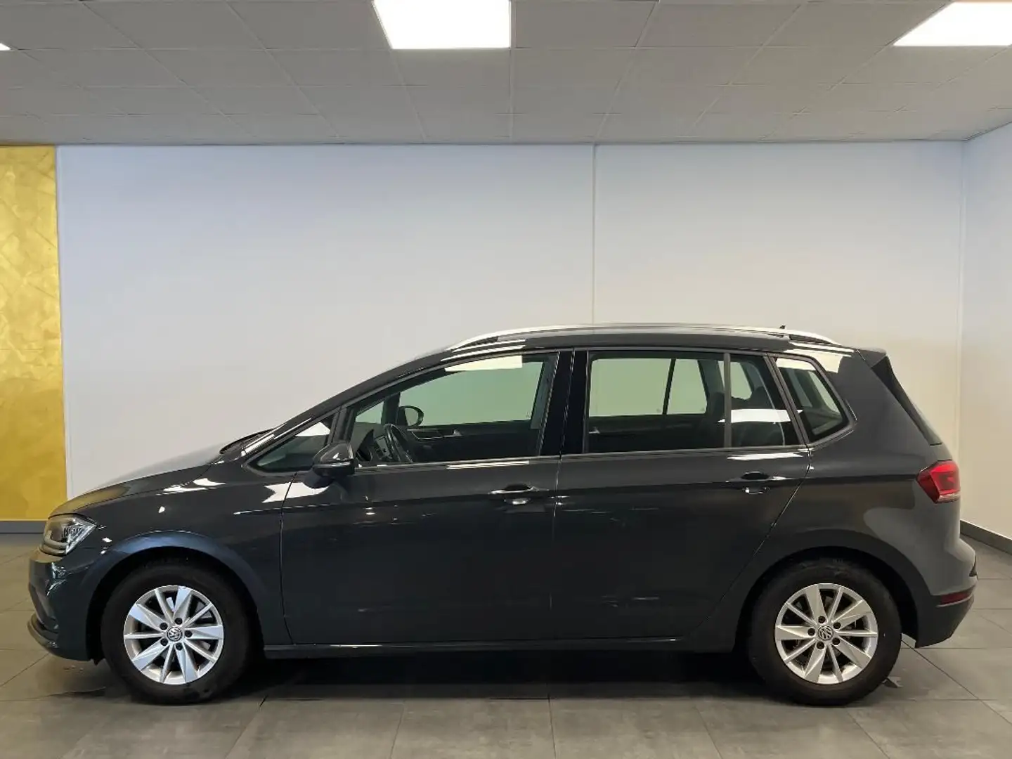 Volkswagen Golf Sportsvan Comfortline 1.5 TSI DSG, Climatr. Gris - 2