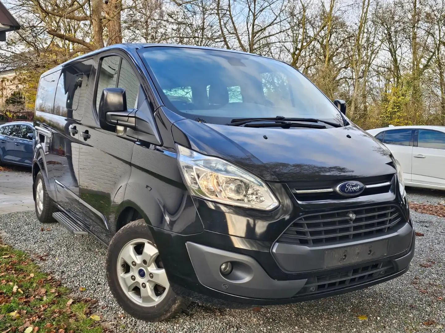Ford Tourneo Custom 2.2 TDCi * 8 PLACES * CAMERA+NAVI+BT+...* CAR PASS Noir - 1