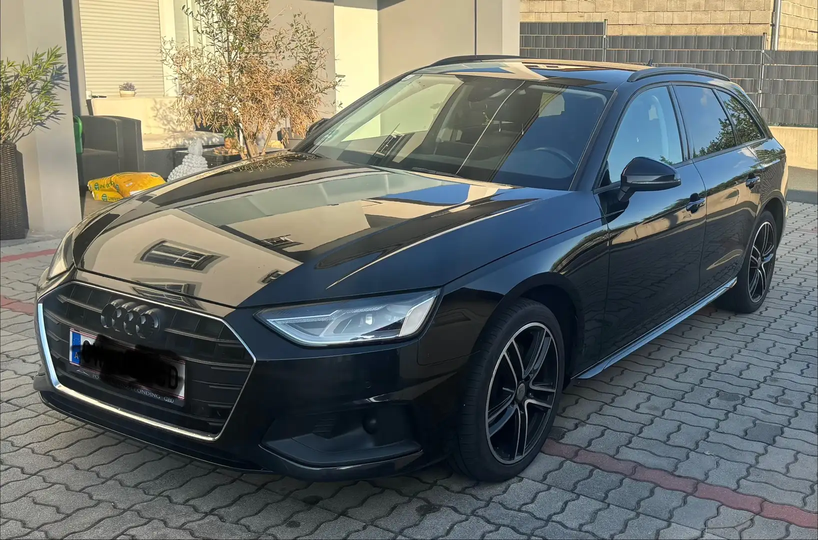 Audi A4 A4 Avant 30 TDI S-tronic Schwarz - 1
