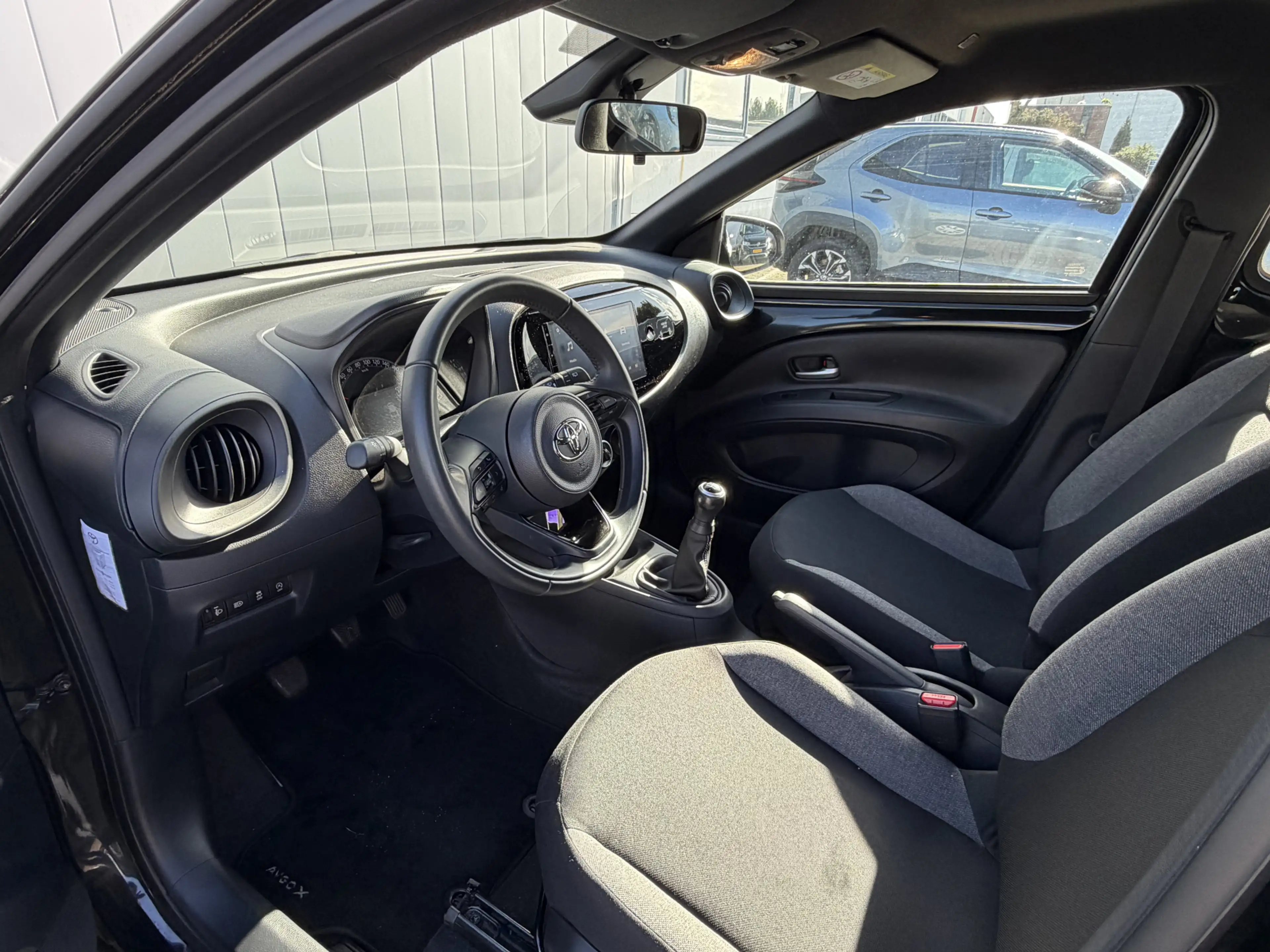 Toyota Aygo X 1.0 VVT-i MT Play Carplay Cruise Camera — photo 8