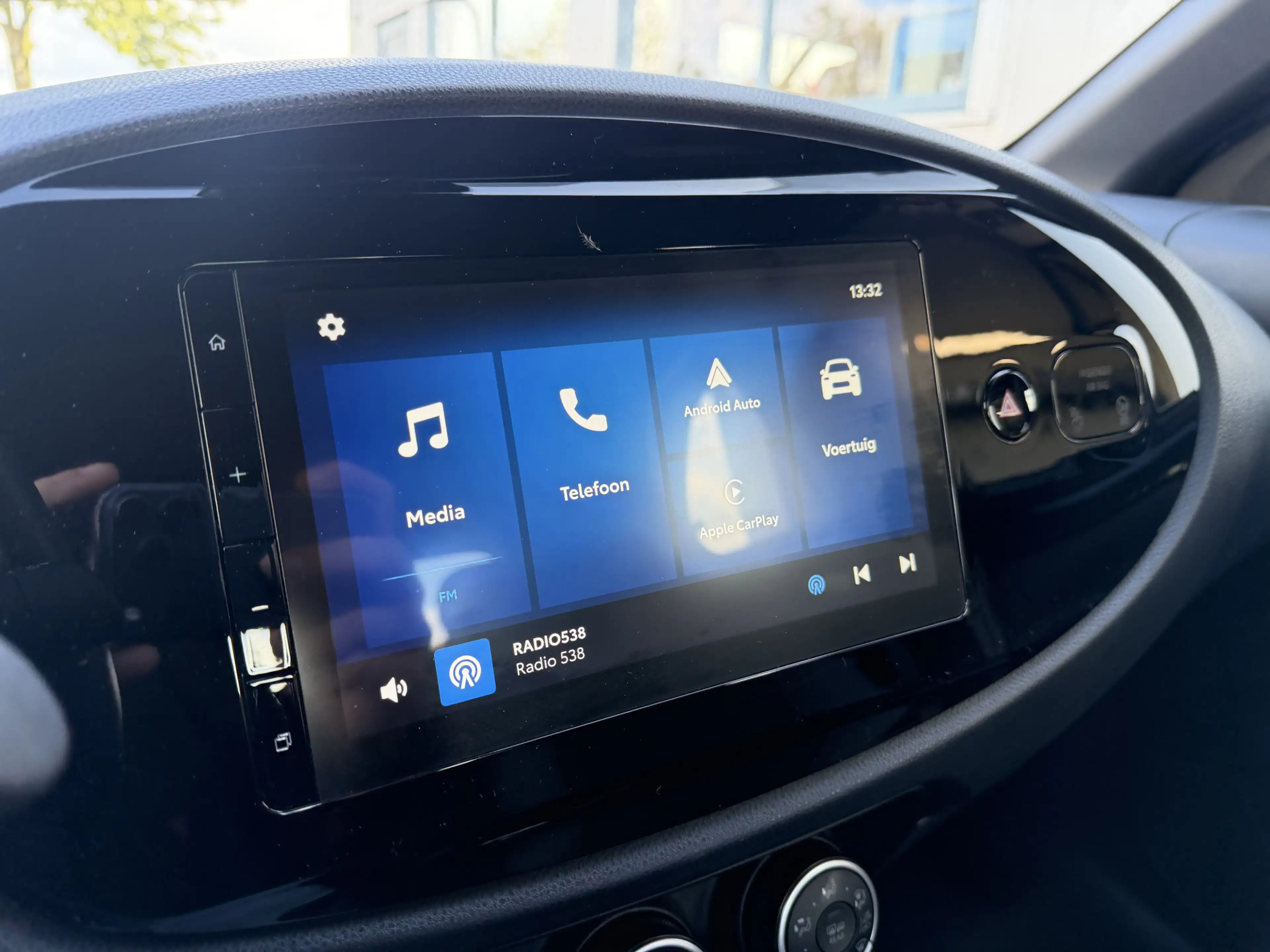 Toyota Aygo X 1.0 VVT-i MT Play Carplay Cruise Camera — photo 9