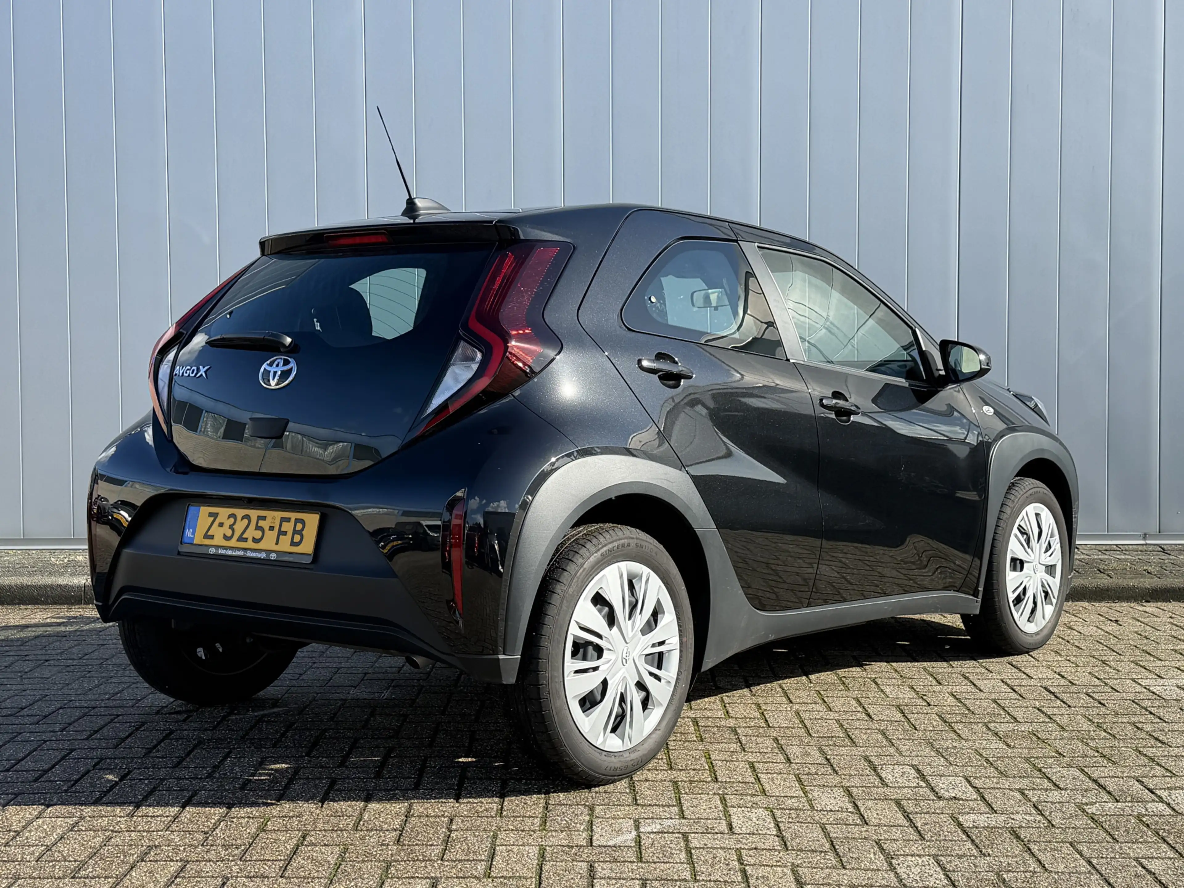 Toyota Aygo X 1.0 VVT-i MT Play Carplay Cruise Camera — photo 4