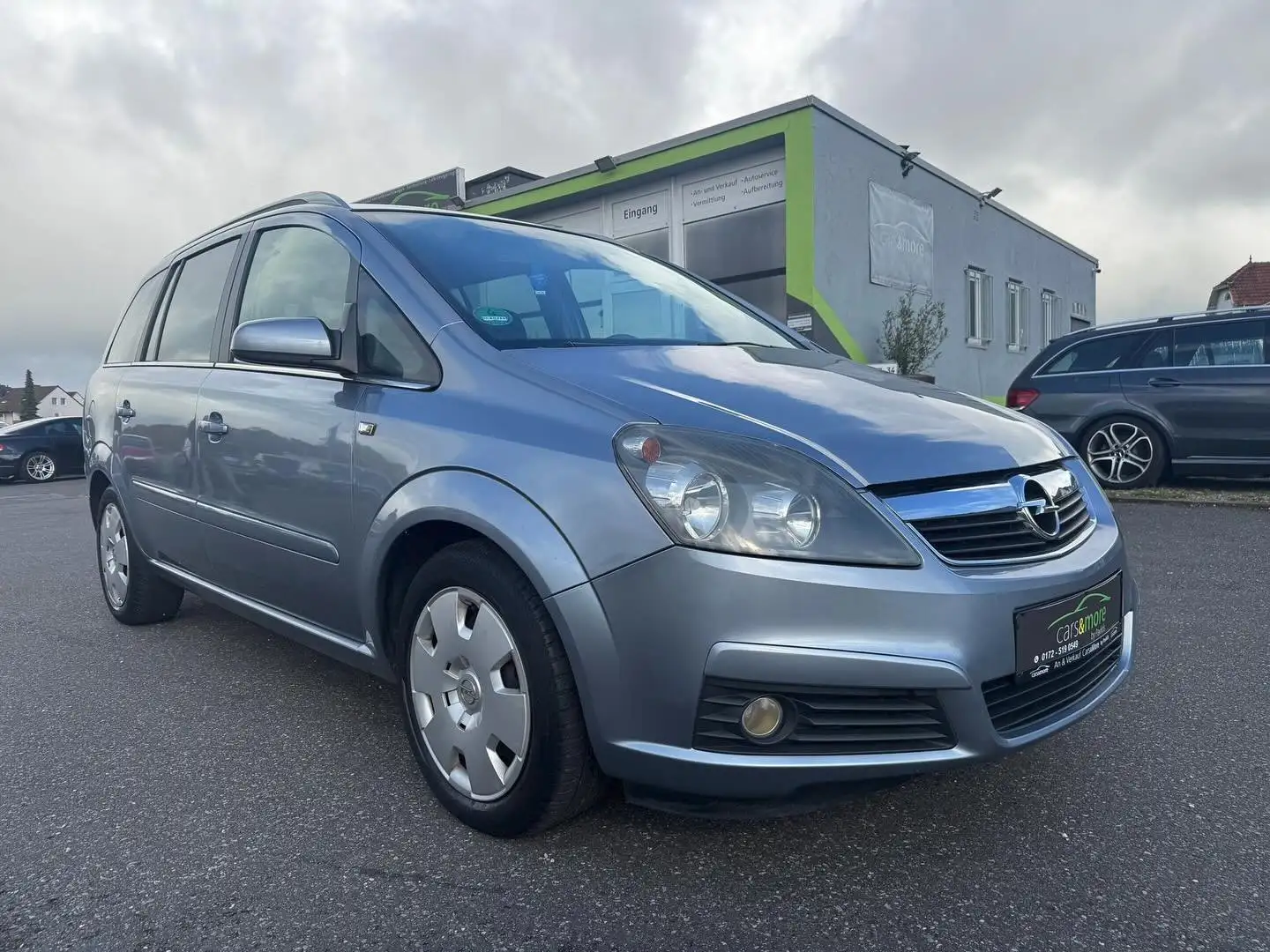 Opel Zafira Edition-7 Sitzer Gris - 1