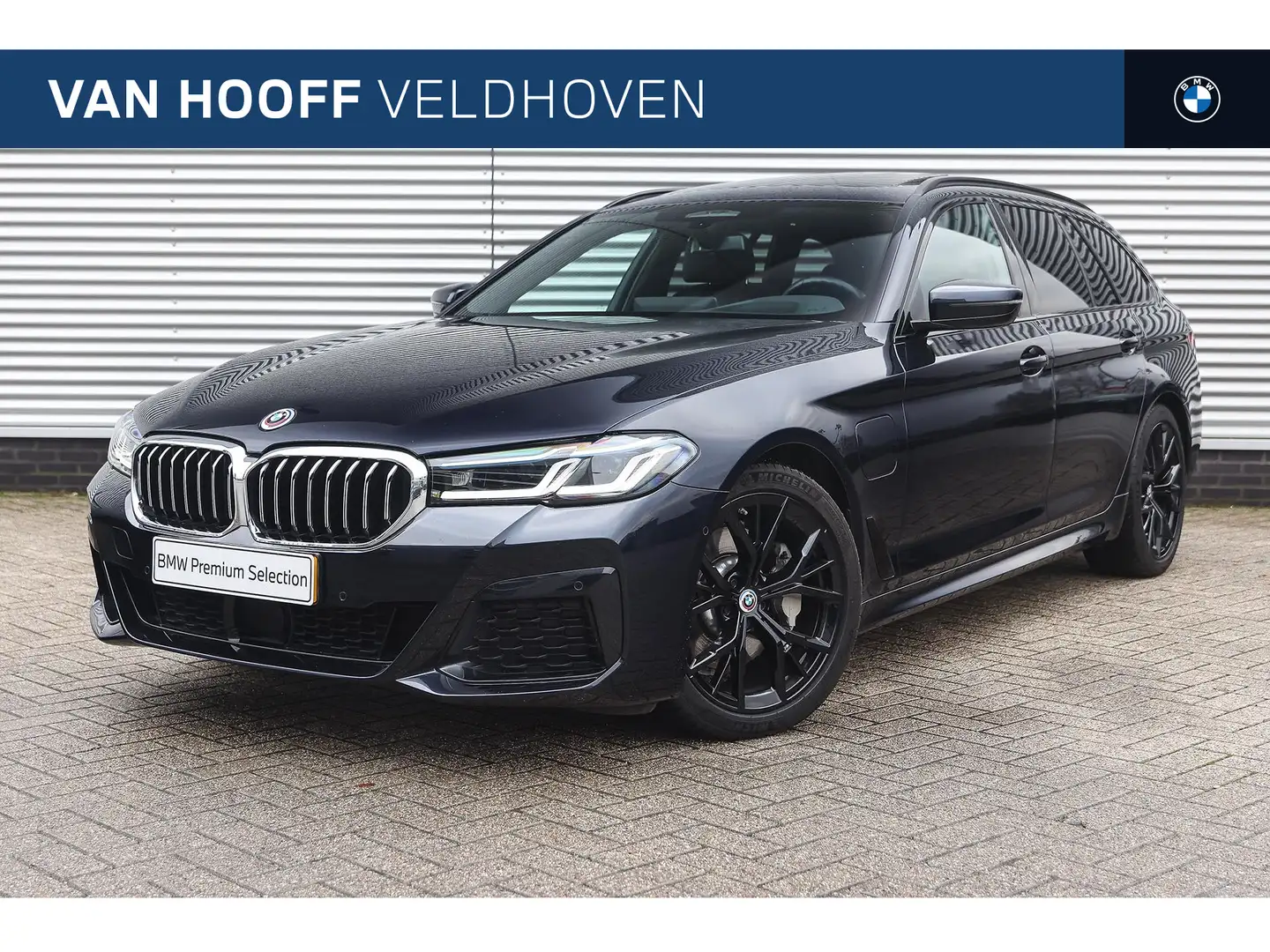 BMW 530 5 Serie Touring 530e High Executive M Sport Automa Zwart - 1