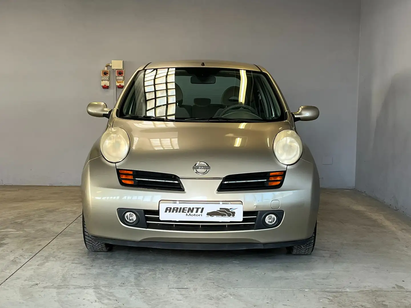 Nissan Micra 1.2cc BENZ. 80cv - UNICA PROPRIETARIA Oro - 2
