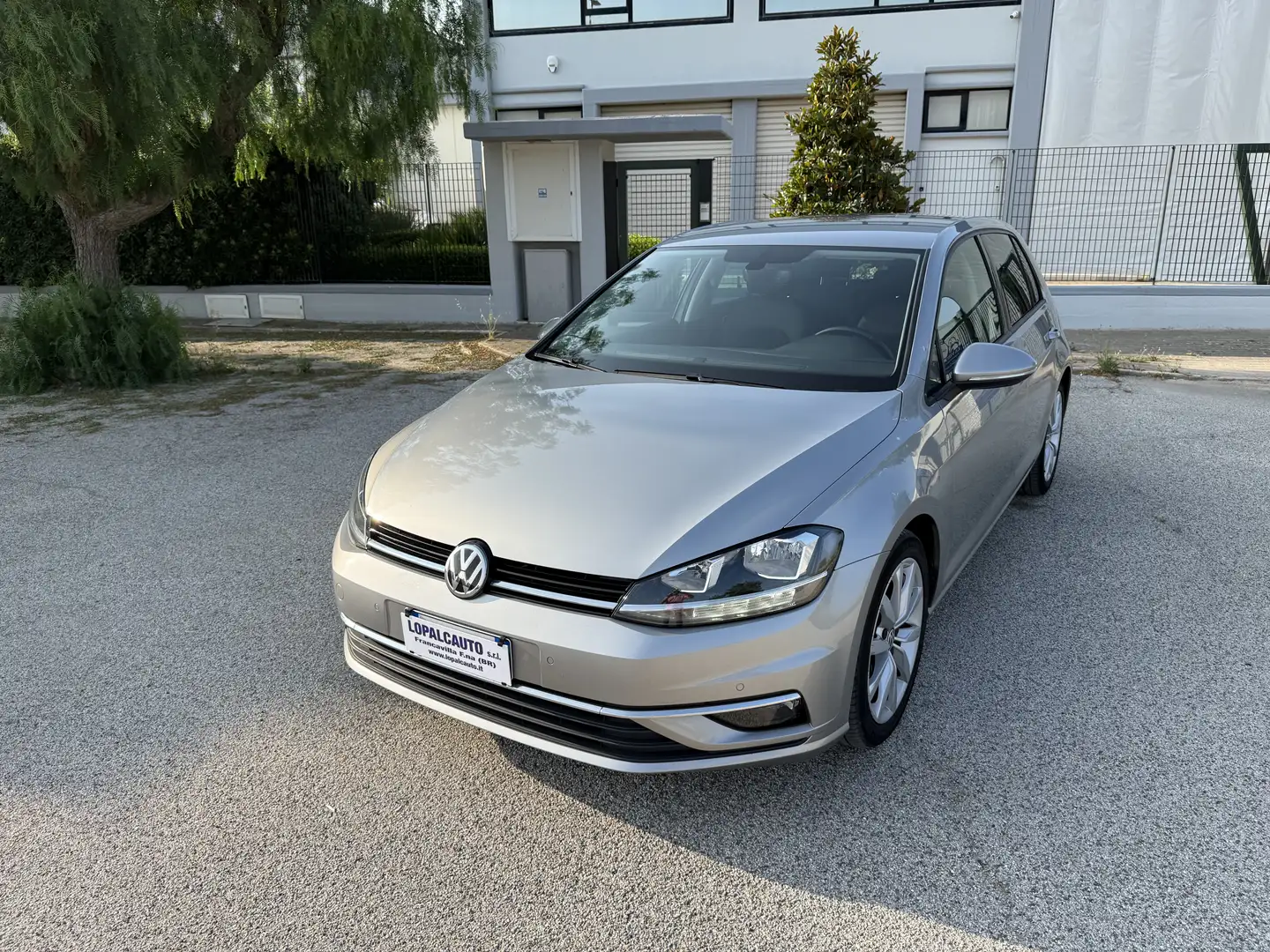 Volkswagen Golf Golf 7.5 5p 2.0 tdi Highline 150cv Grigio - 1