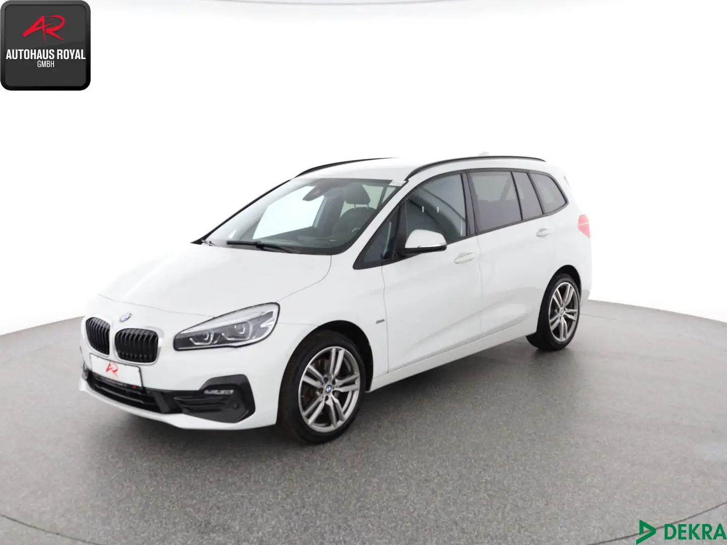 BMW 1er M Coupé 220 Gran Tourer d xDrive SPORT LINE 7 SITZE HUD Blanc - 1