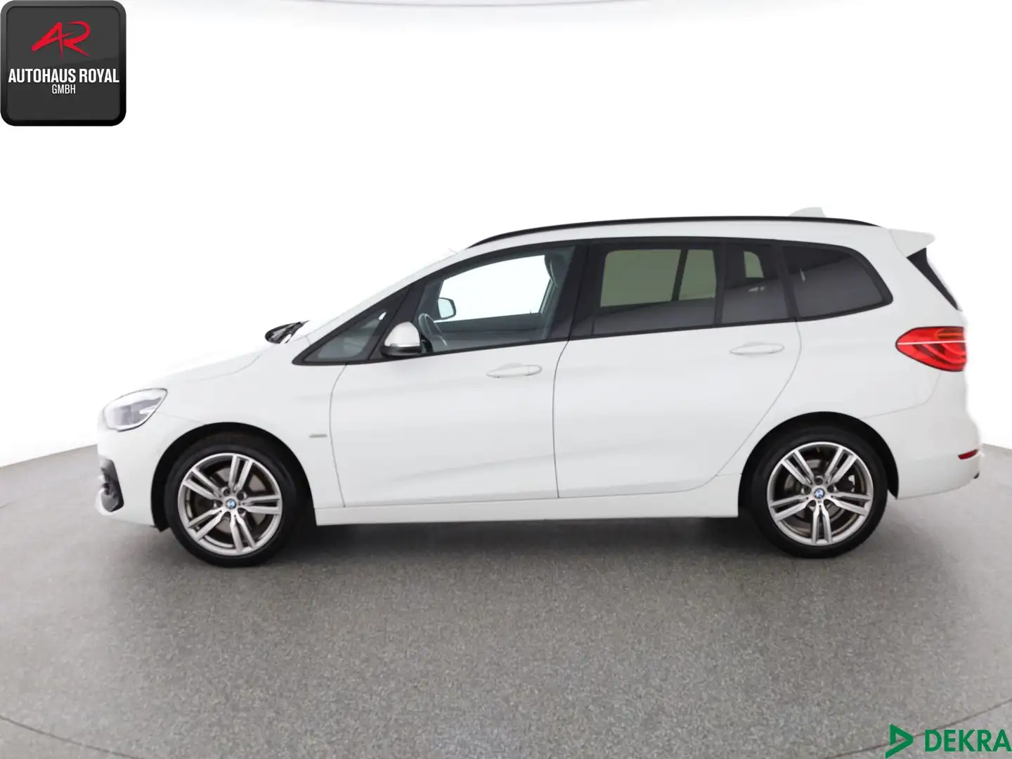 BMW 1er M Coupé 220 Gran Tourer d xDrive SPORT LINE 7 SITZE HUD Blanc - 2