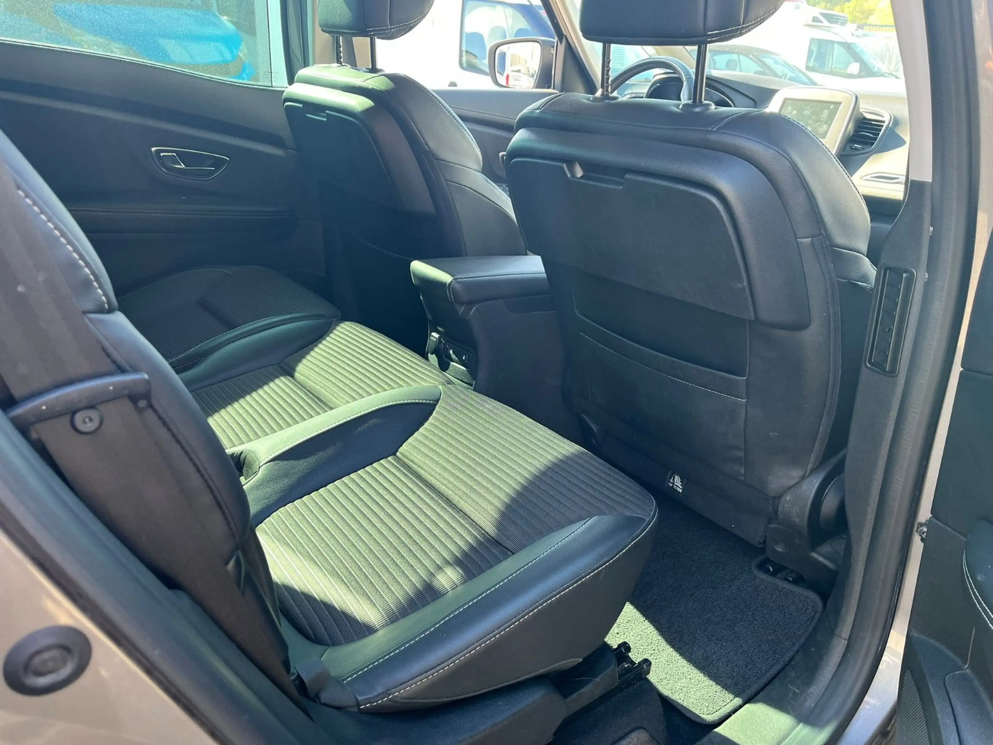 Renault Scenic IV Intens*20 Zoll*Rückfahrkamera*Tempomat — photo 10