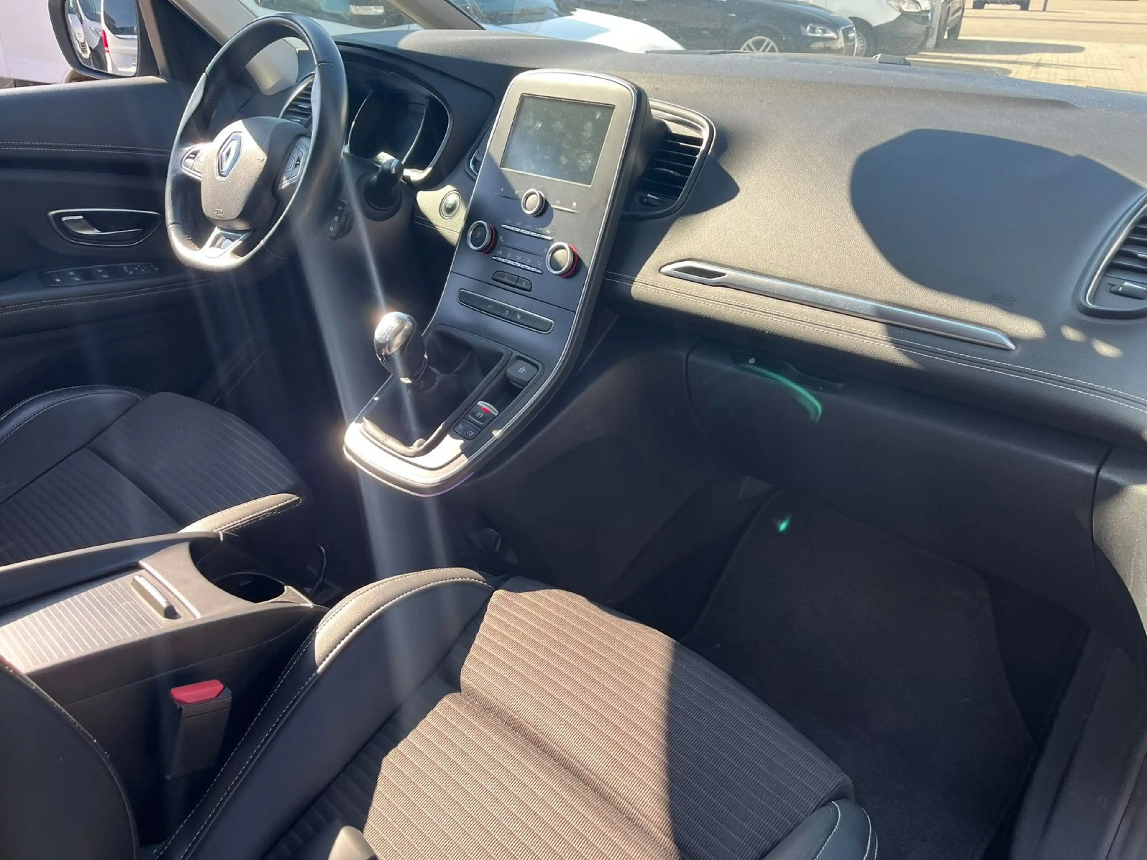 Renault Scenic IV Intens*20 Zoll*Rückfahrkamera*Tempomat — photo 9