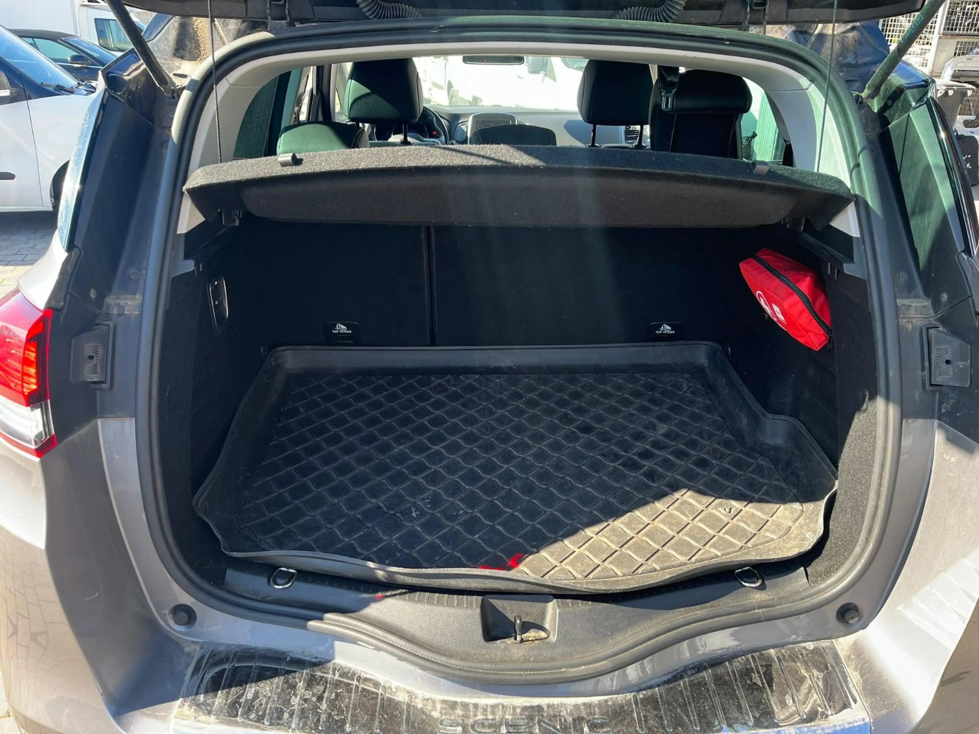 Renault Scenic IV Intens*20 Zoll*Rückfahrkamera*Tempomat — photo 5
