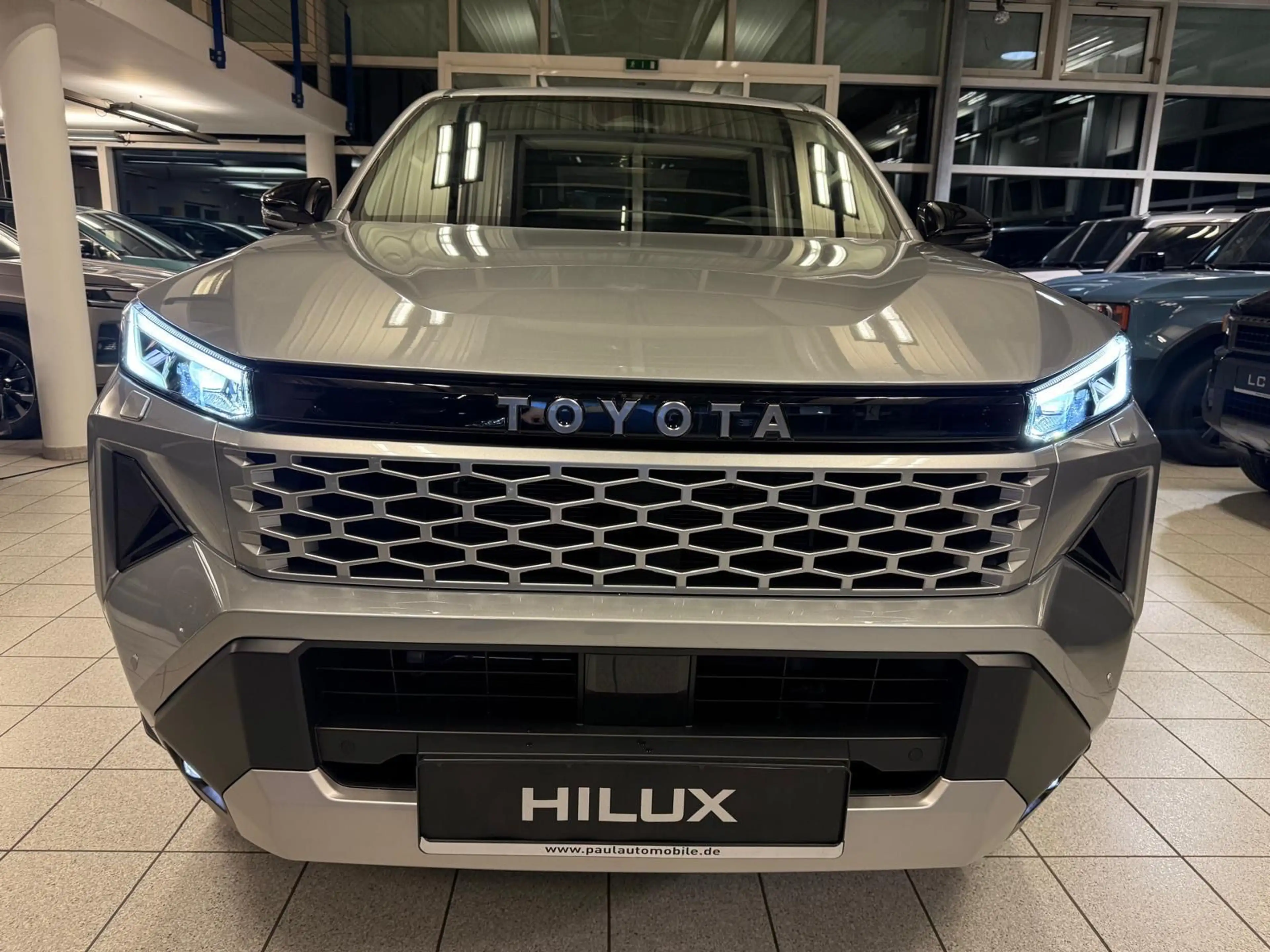Toyota Hilux HILUX 4x4 DOUBLE CAB-ACTIVE-MOD. 2027-MILD HYB.- — photo 2