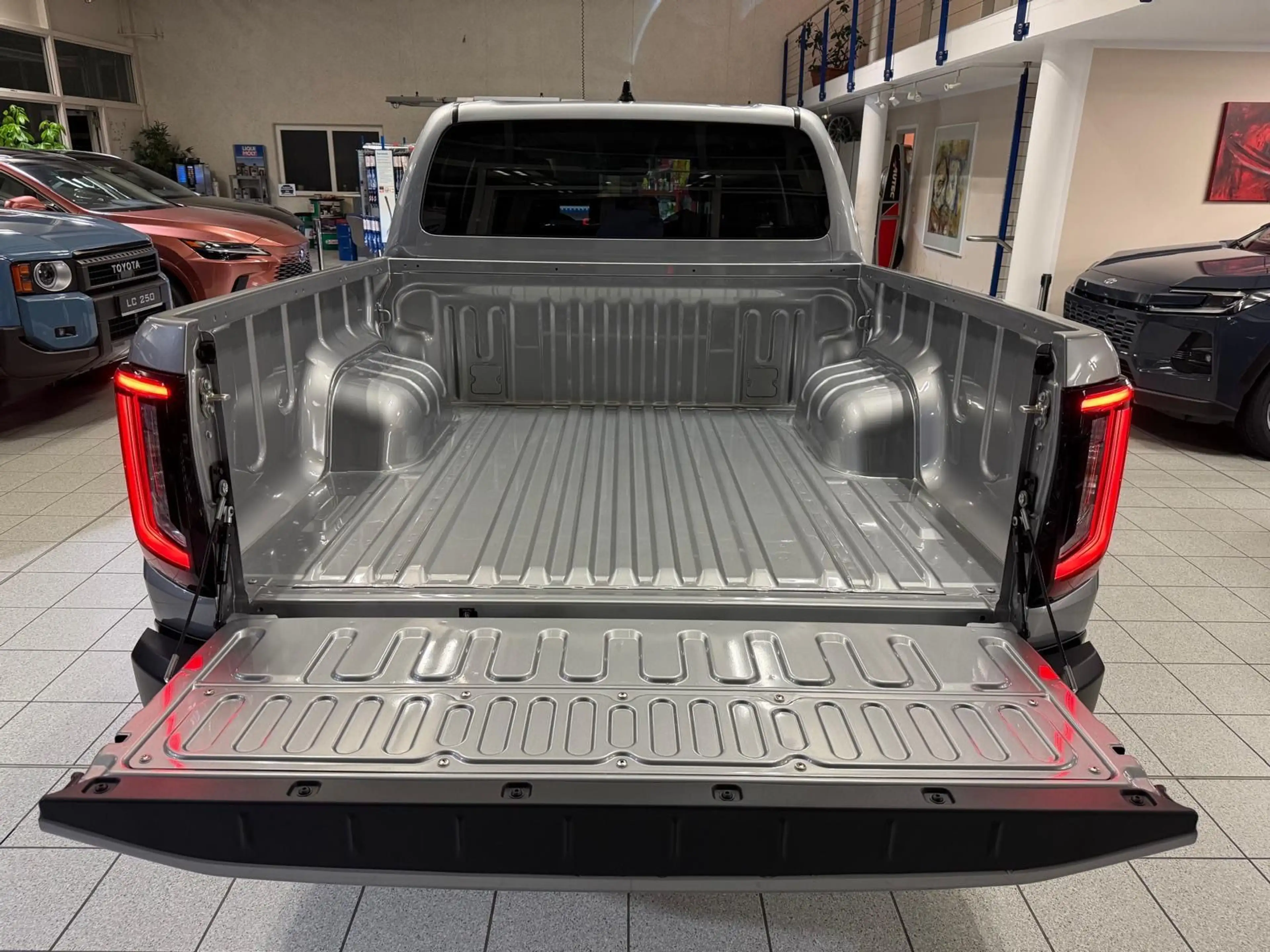 Toyota Hilux HILUX 4x4 DOUBLE CAB-ACTIVE-MOD. 2027-MILD HYB.- — photo 8