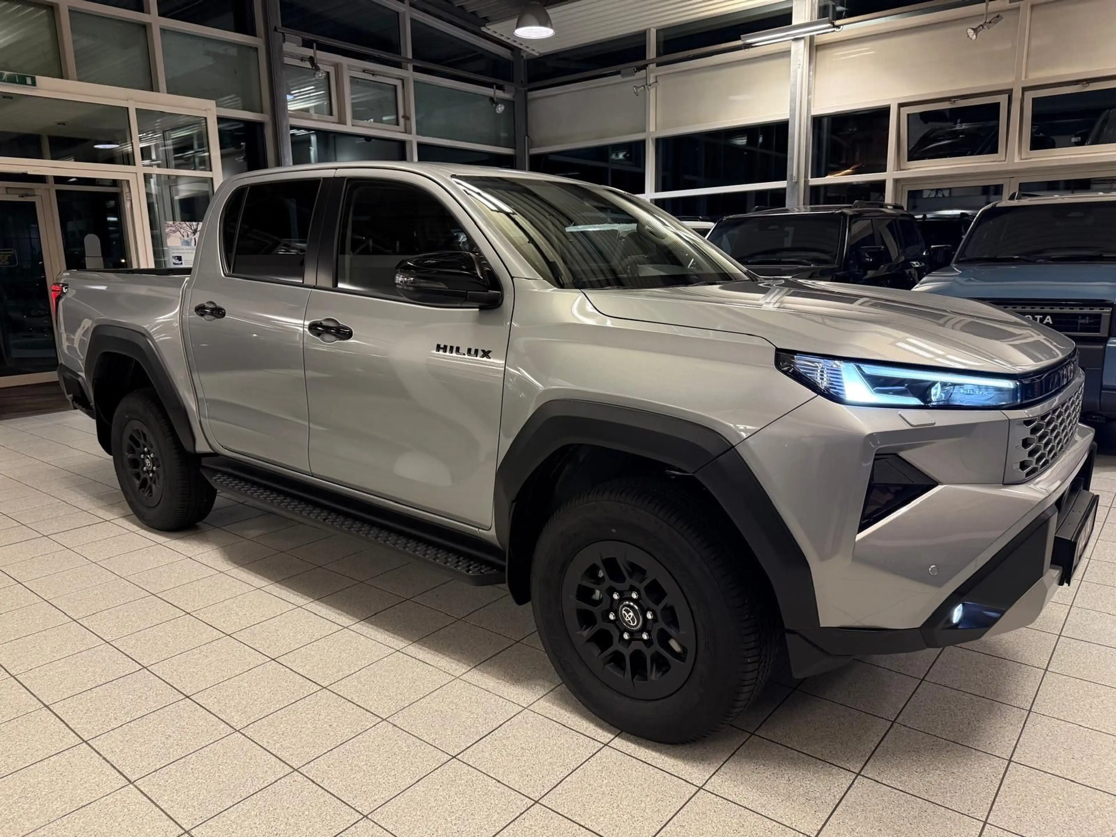 Toyota Hilux HILUX 4x4 DOUBLE CAB-ACTIVE-MOD. 2027-MILD HYB.- — photo 3