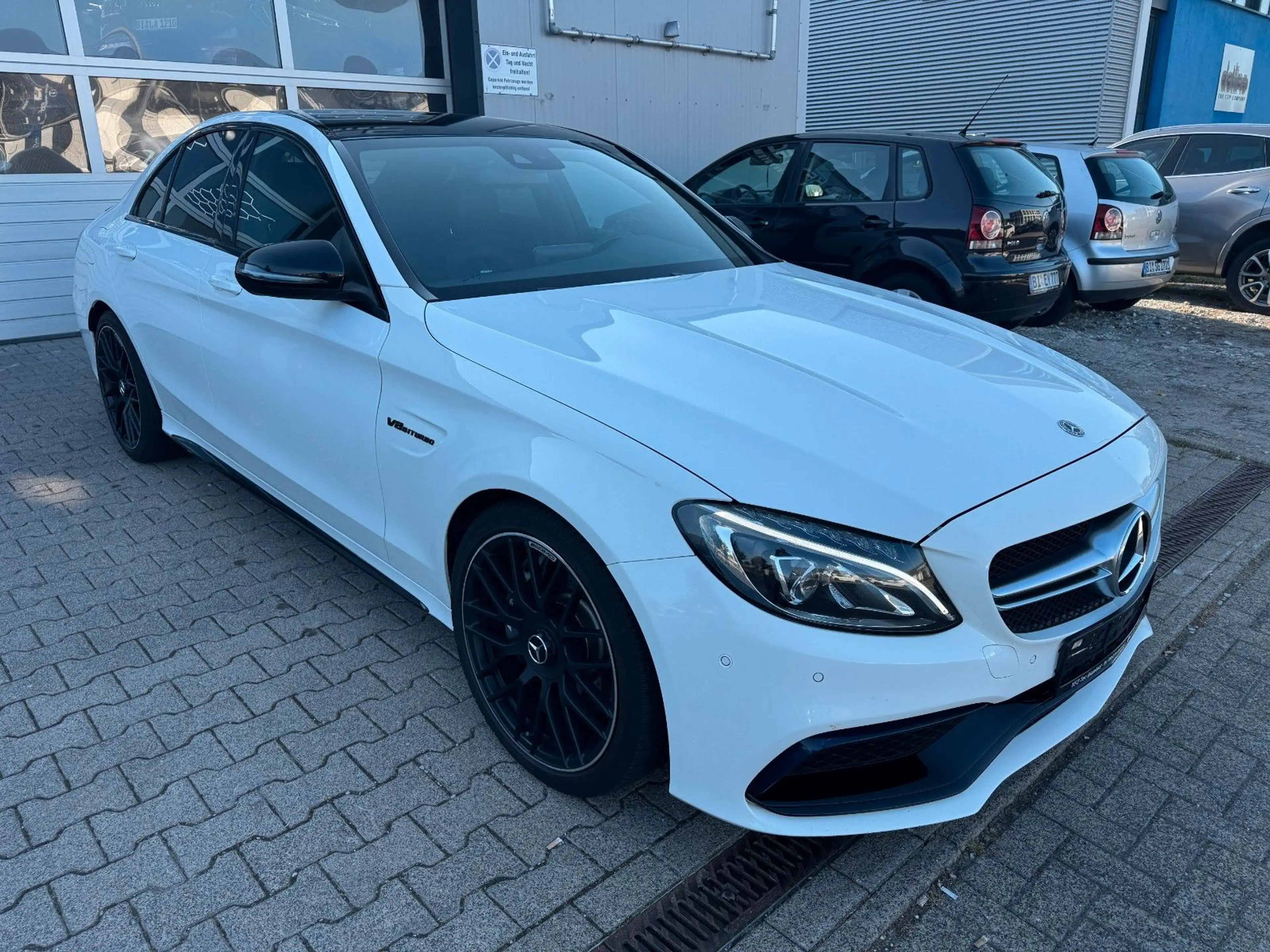 Mercedes-Benz C 63 AMG Mercedes-AMG C 63 — photo 4