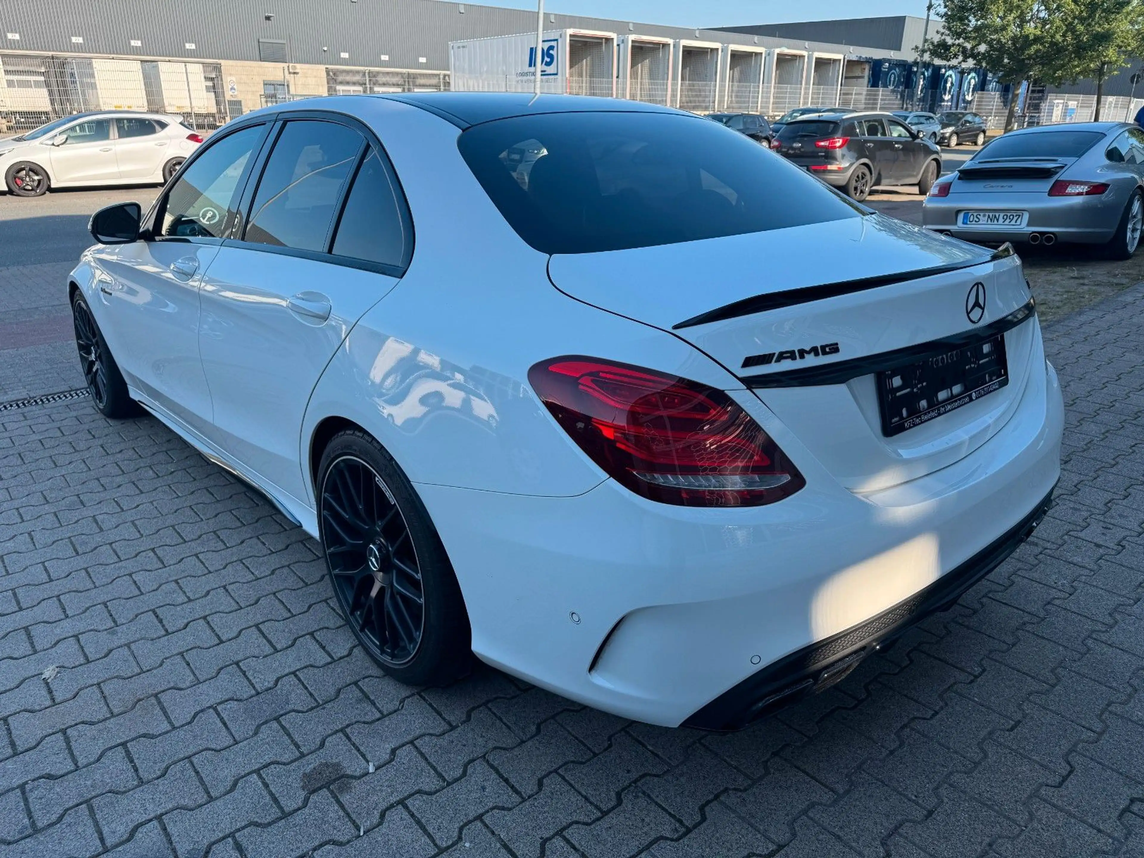 Mercedes-Benz C 63 AMG Mercedes-AMG C 63 — photo 2