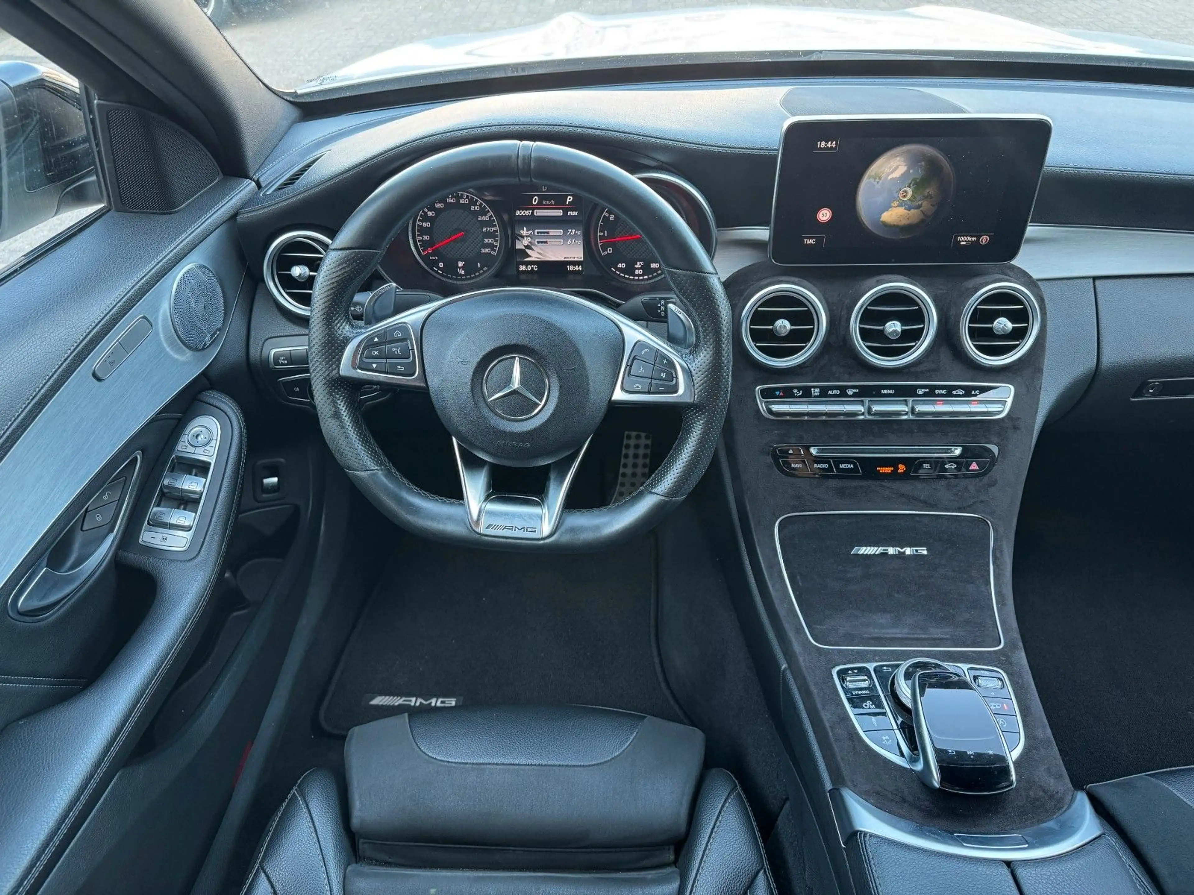 Mercedes-Benz C 63 AMG Mercedes-AMG C 63 — photo 15