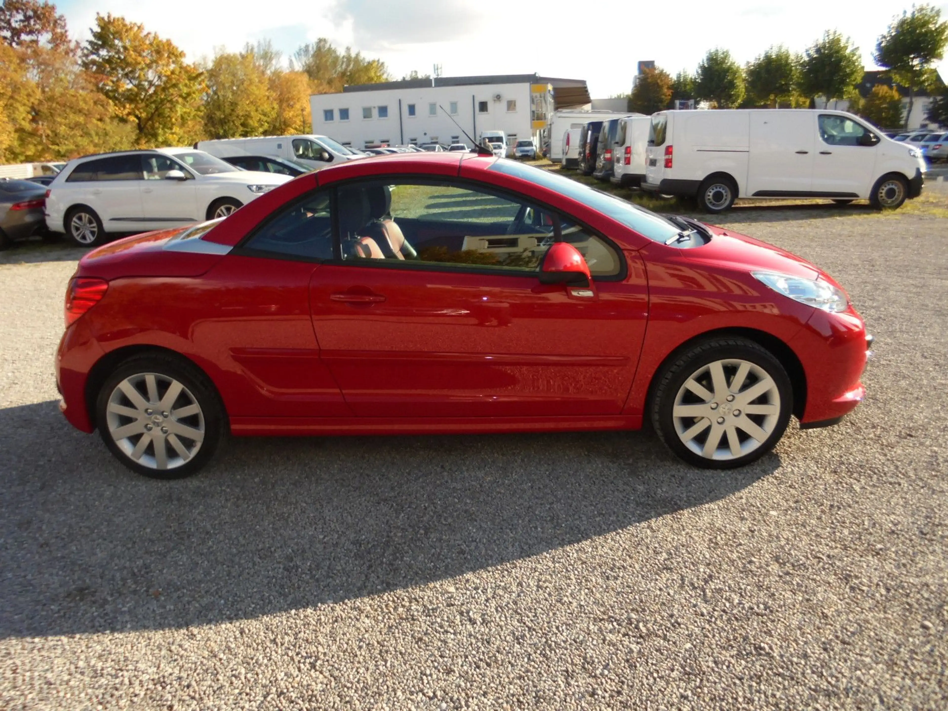 Peugeot 207 CC Cabrio-Coupe Platinum ~ Nur 21.000 Km ~ — photo 3