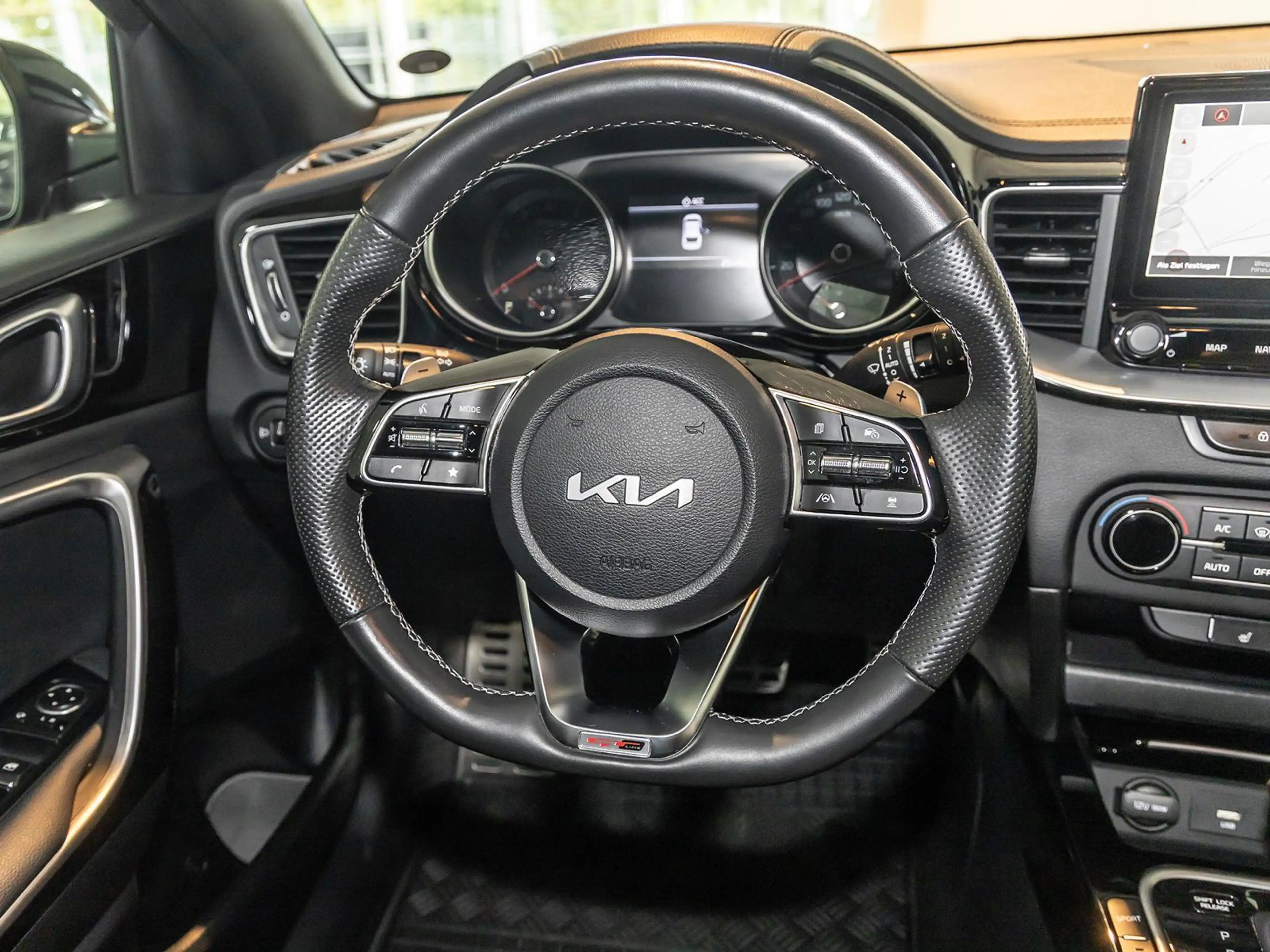 Kia ProCeed / pro_cee'd 1.5 T-GDI DCT GT Line NAVI SHZ PDC — photo 11