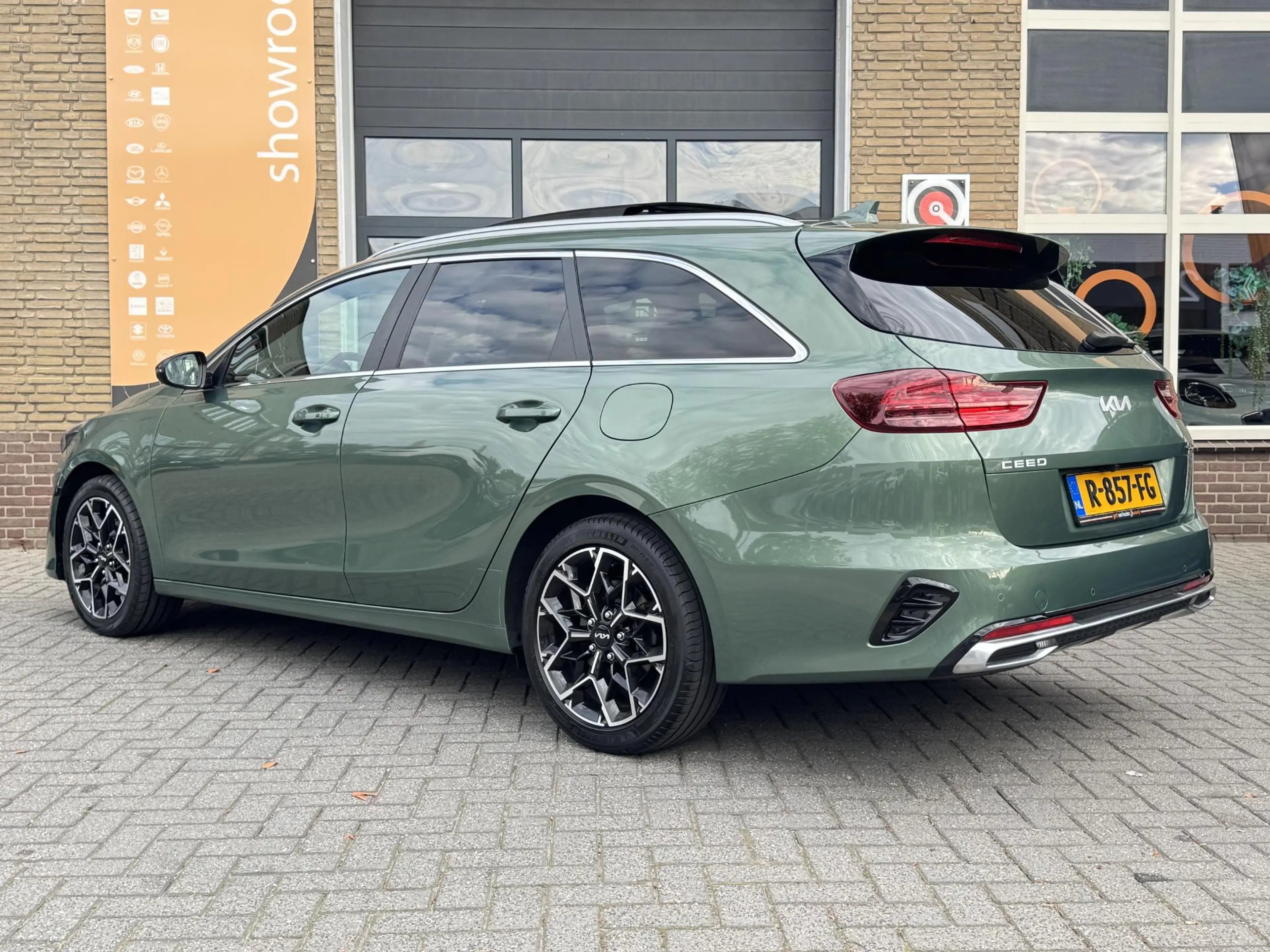 Kia Ceed SW / cee'd SW Sportswagon 1.0 T-GDi GT-LINE PANODAK/HALF LEER/CA — photo 11