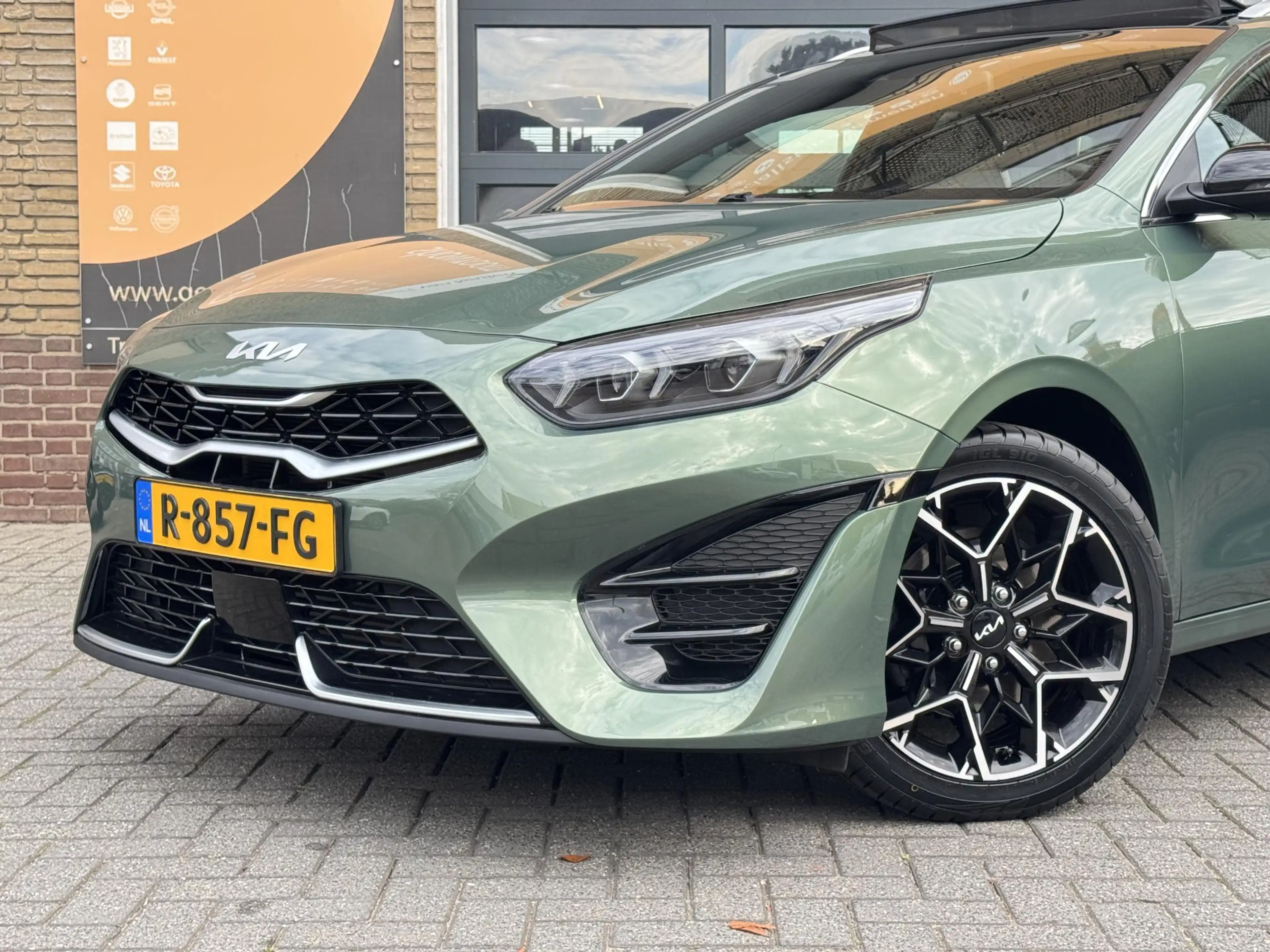 Kia Ceed SW / cee'd SW Sportswagon 1.0 T-GDi GT-LINE PANODAK/HALF LEER/CA — photo 4