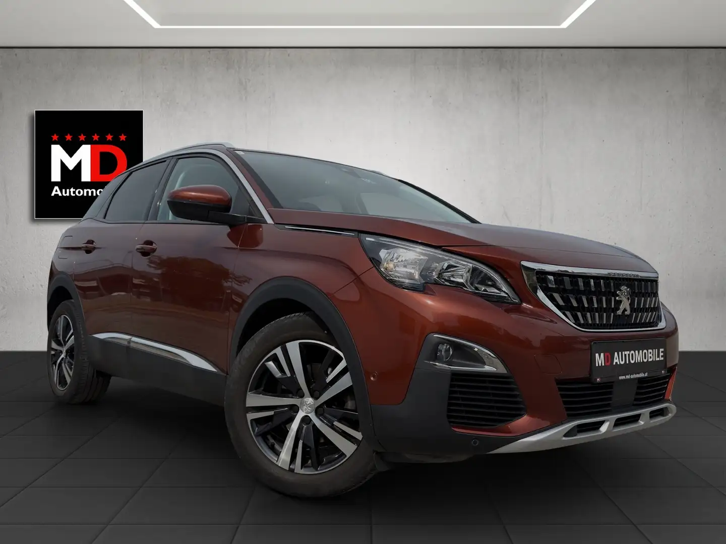 Peugeot 3008 Allure Braun - 1