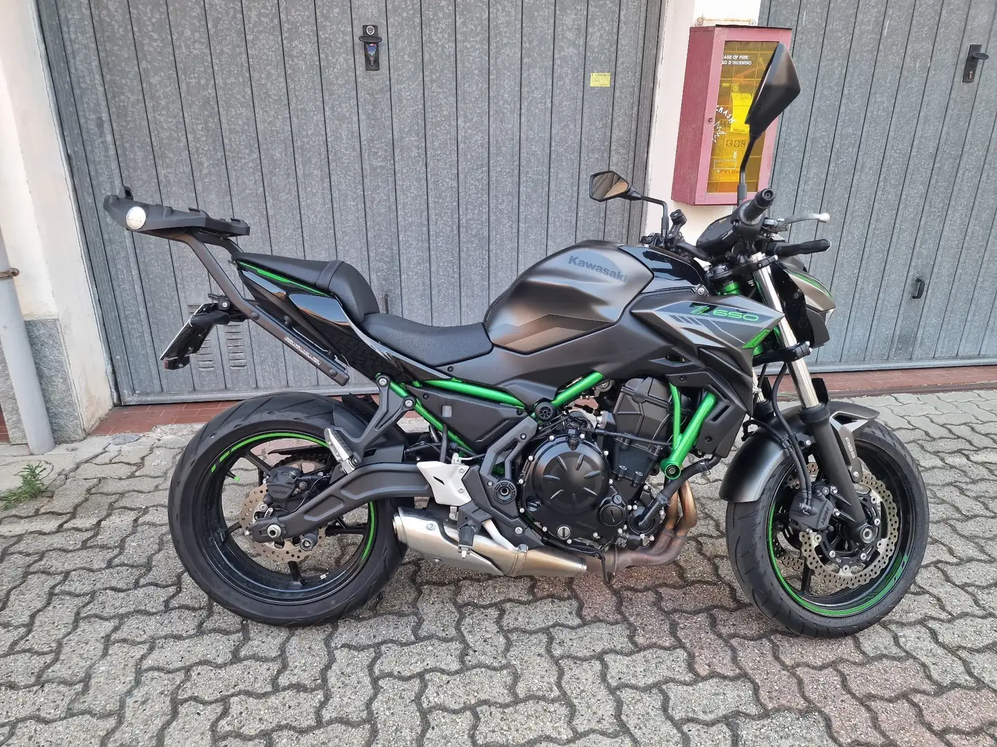 Kawasaki Z 650 abs performance Nero - 2