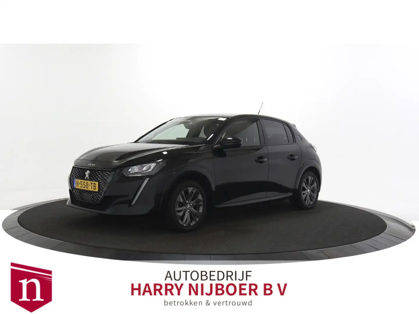 Peugeot e-208 EV Allure Pack 50 kWh Carplay / Camera / SOH 91% Zwart - 1