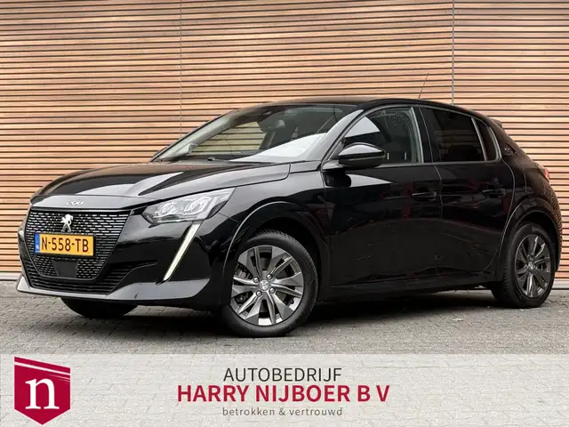 Peugeot e-208 EV Allure Pack 50 kWh 3-Fase Carplay / Camera / SO