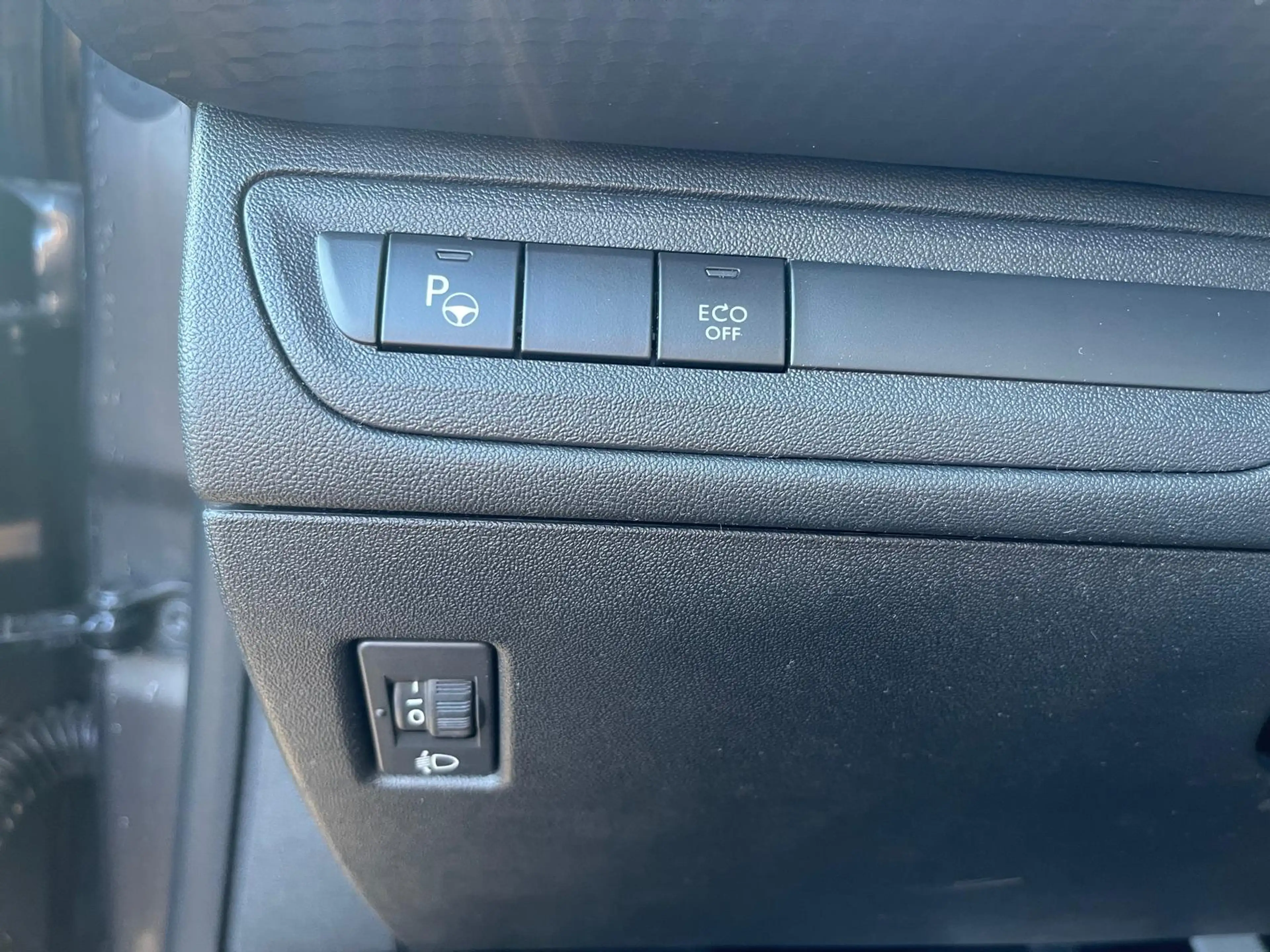 Peugeot 208 208 110 CH GT LINE-JUSQU'A 36 MOIS DE GARANTIE — photo 9