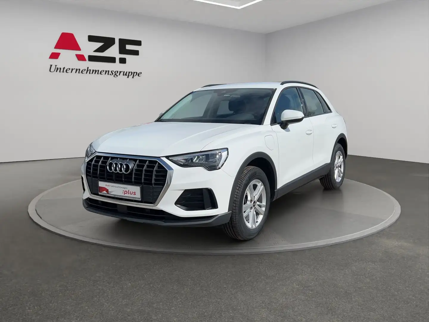Audi Q3 45 TFSI e S-tronic LED+MMI+SITZHEIZUNG White - 2