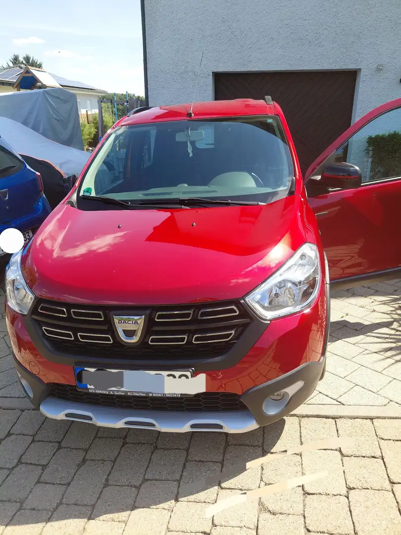 Dacia Lodgy TCe 130 GPF Stepway Rot - 1