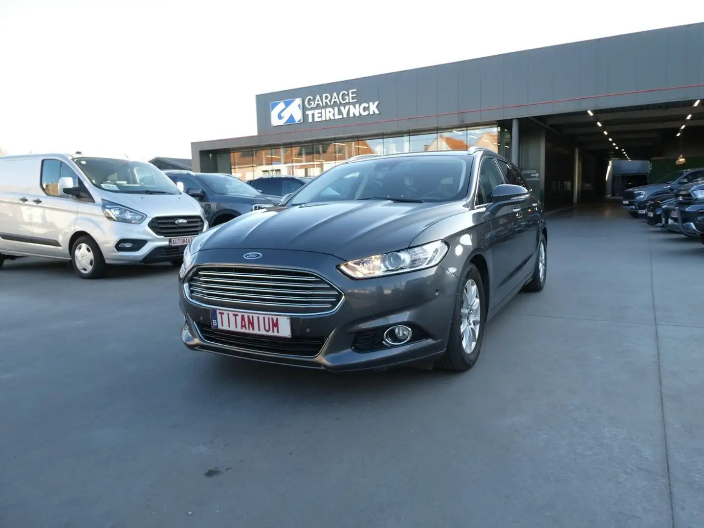 Ford Mondeo Break 1.6D 115pk Titanium Open Dak Leder (81848) Grijs - 2