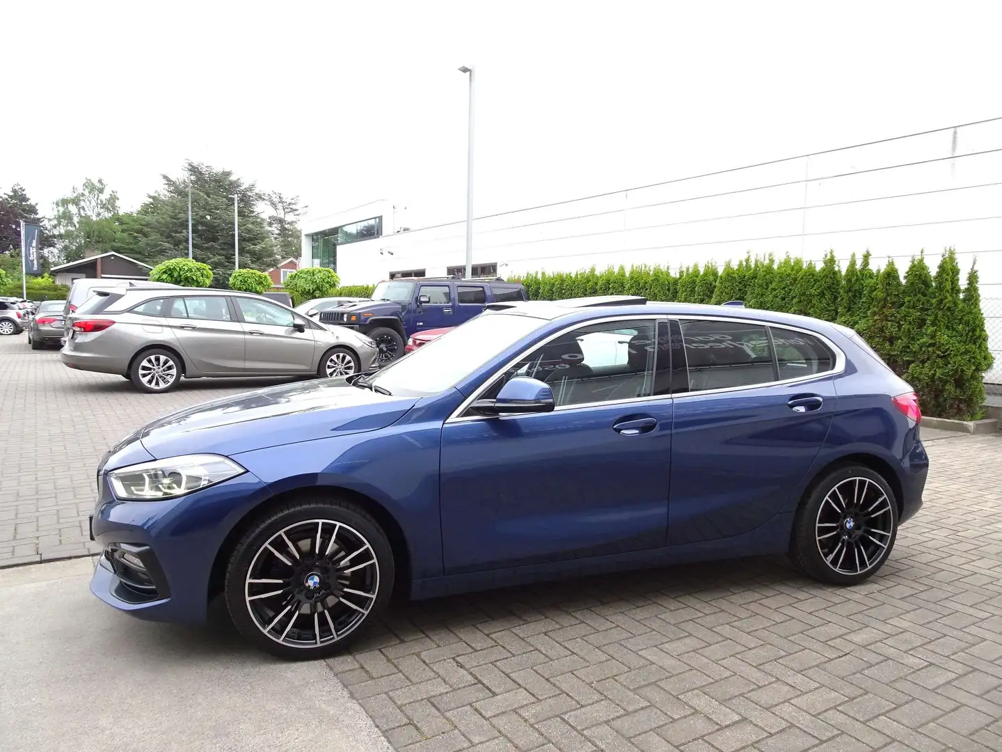 BMW 118 i 5d. Sport VIRTUAL,PANODAK,CARPLAY,CAMERA,CRUISE Bleu - 2