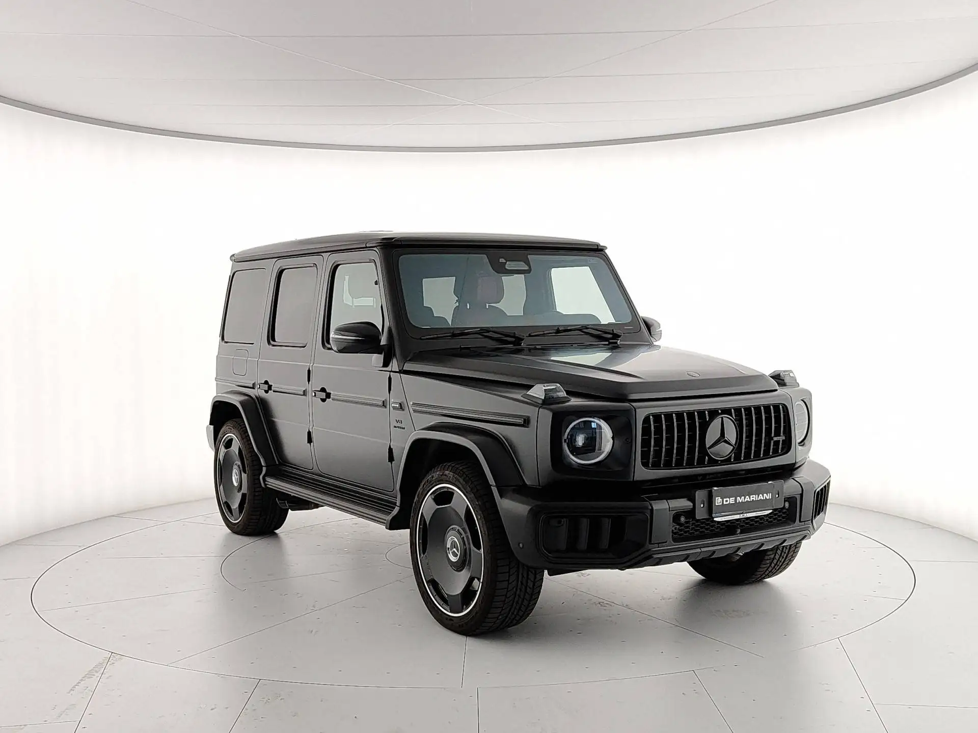 벤츠 G-Class 2026 건메탈 사진 6