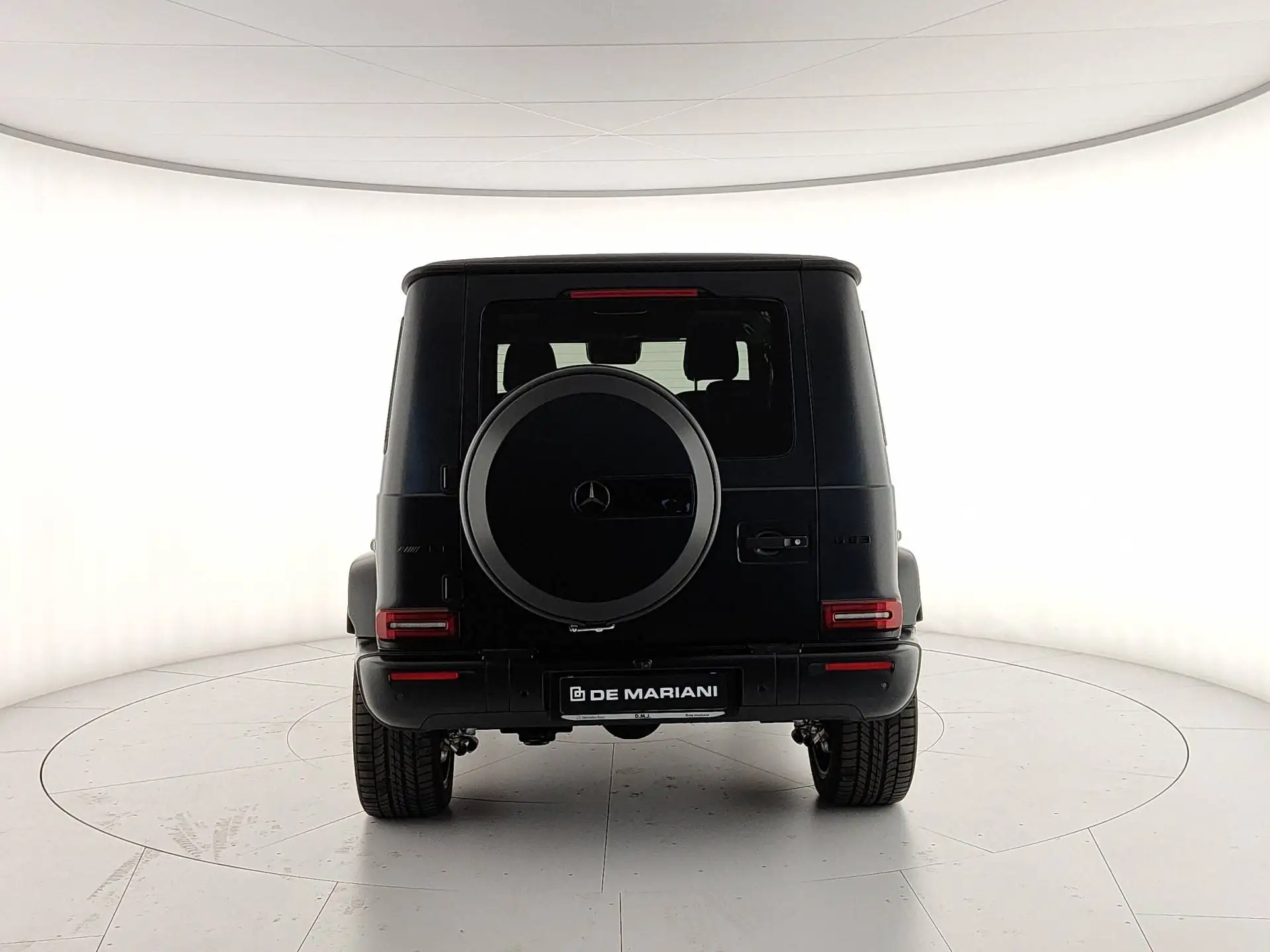 벤츠 G-Class 2026 건메탈 사진 8