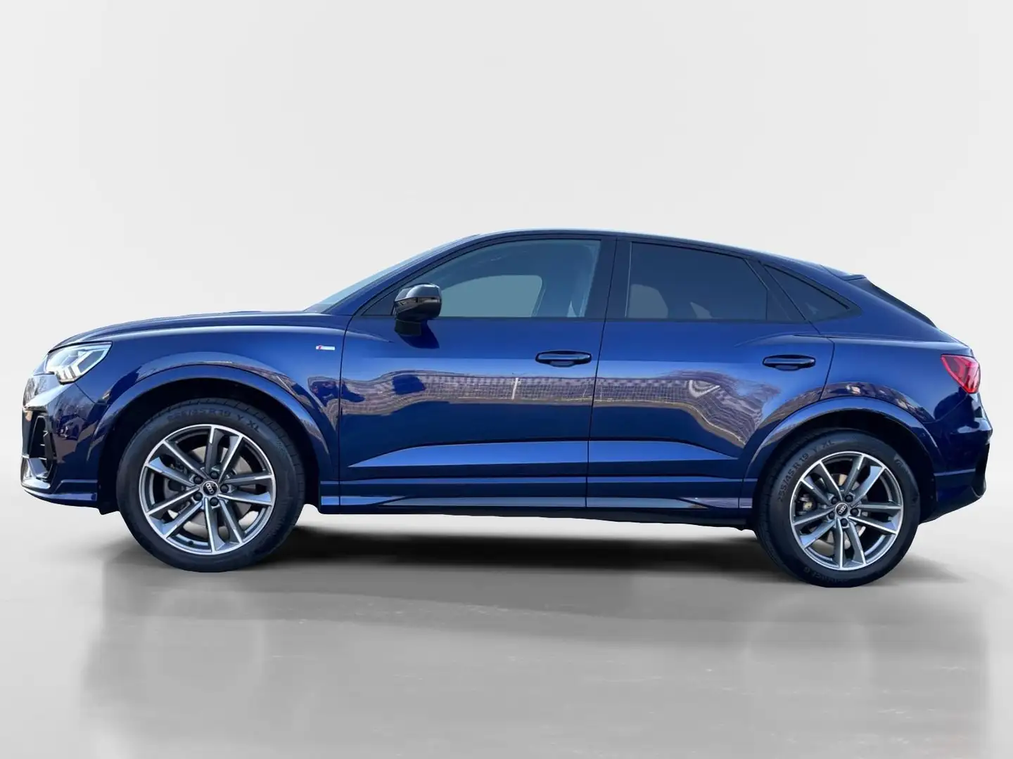 Audi Q3 40 TFSI QUATTRO S LINE *LED*KAMERA* Bleu - 2