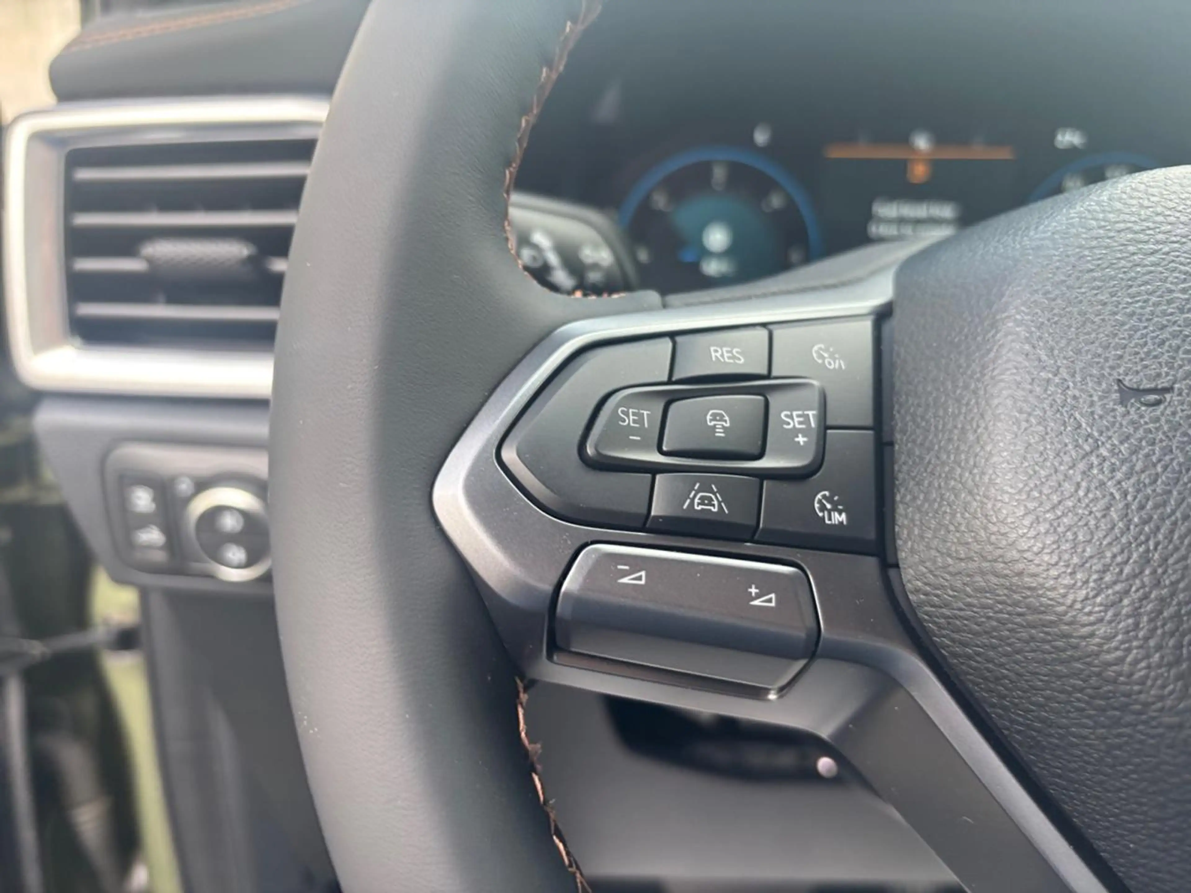 Volkswagen Amarok Amarok 3.0 V6 TDi 4Motion PanAmericana — photo 11