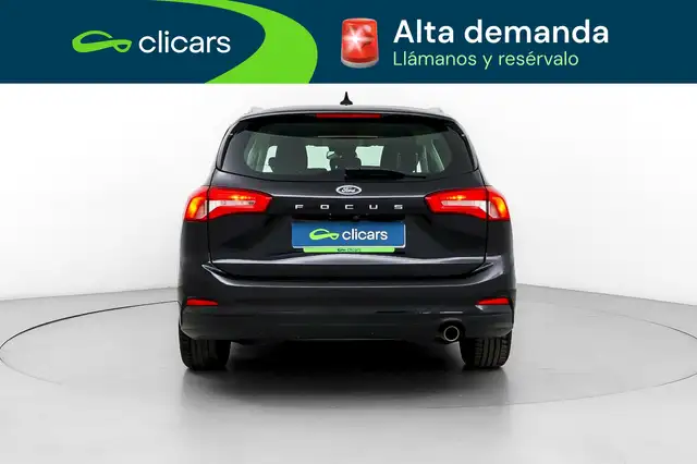 Ford Focus view 4