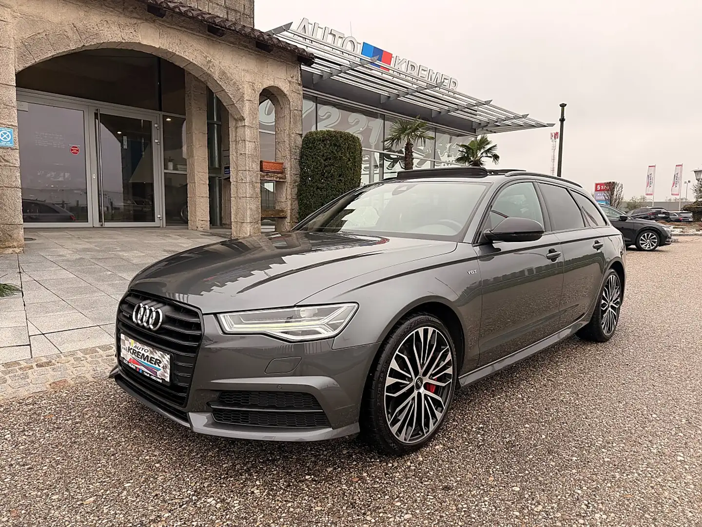 Audi A6 Avant 3,0 TDI Competition Quattro tiptronic/3xS... Grau - 2