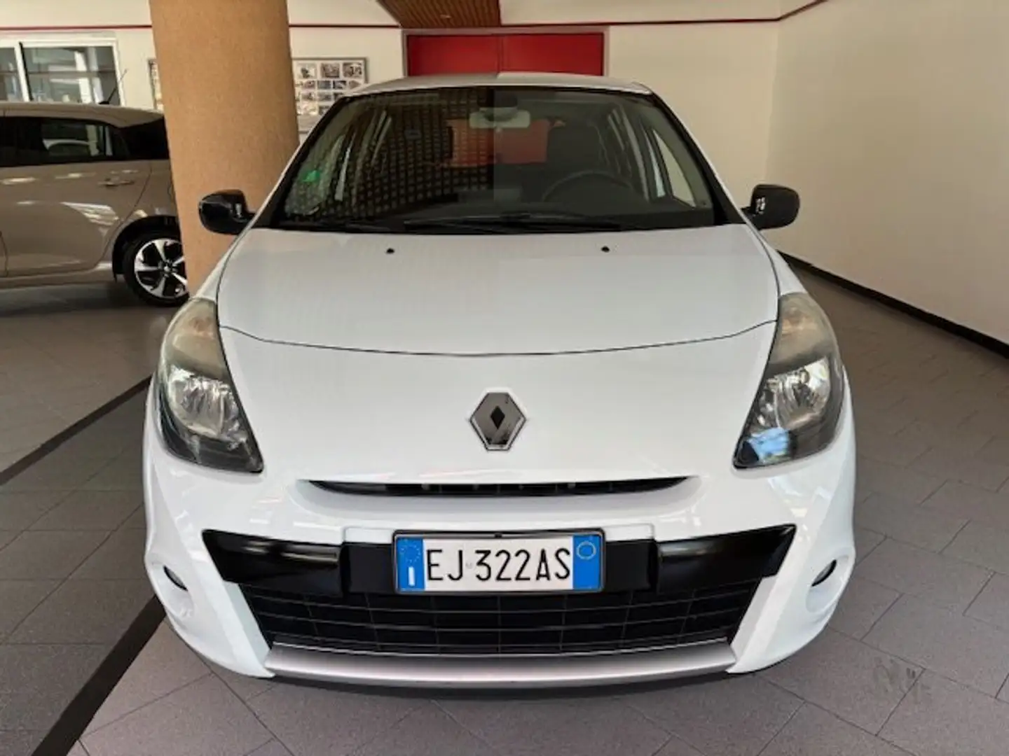 Renault Clio 5p 1.2 16v Dynamique Bianco - 2