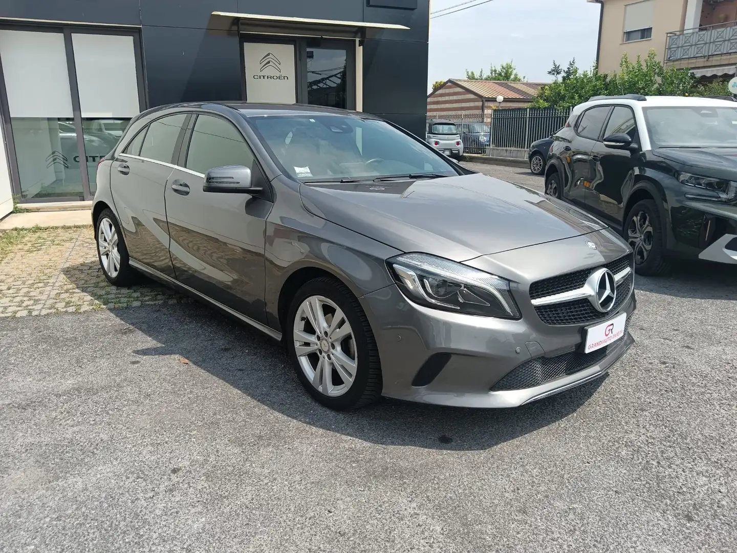 Mercedes-Benz A 180 A 180 d Sport - 2