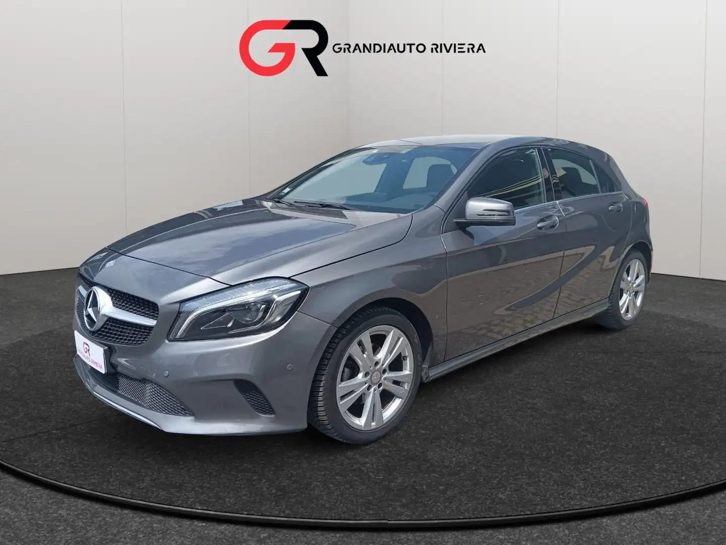Mercedes-Benz A 180 A 180 d Sport - 1