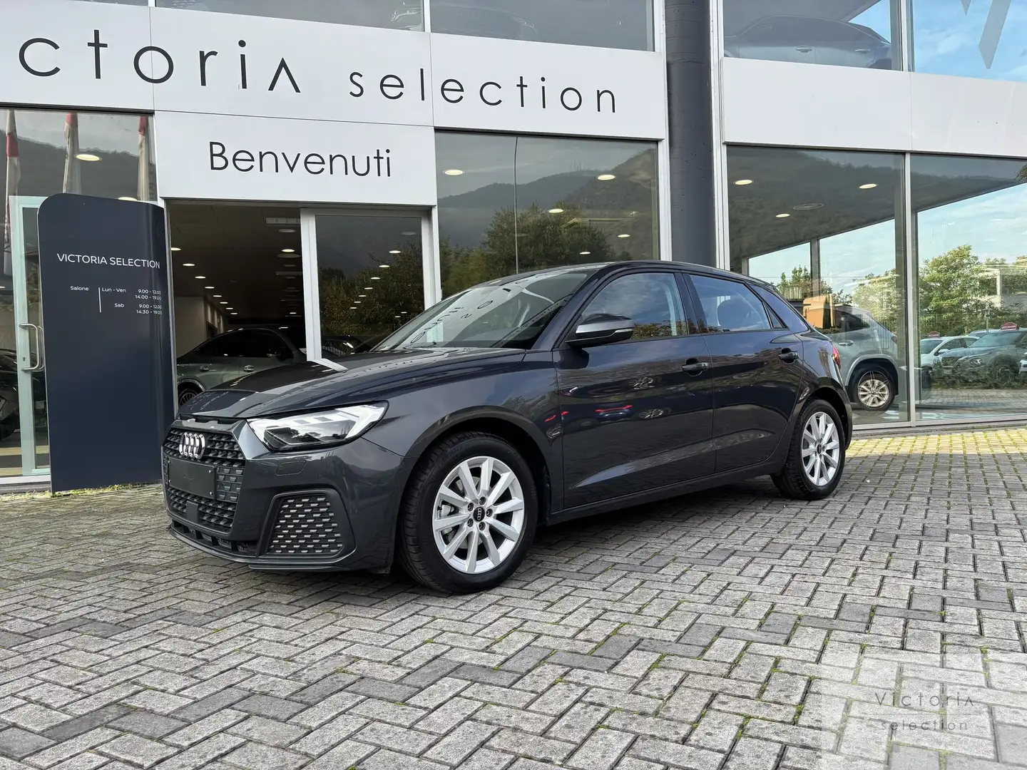 Audi A1 30 TFSI C.AUTOMATICO CARPLAY SENSORI NEOPATENTATI Grijs - 2