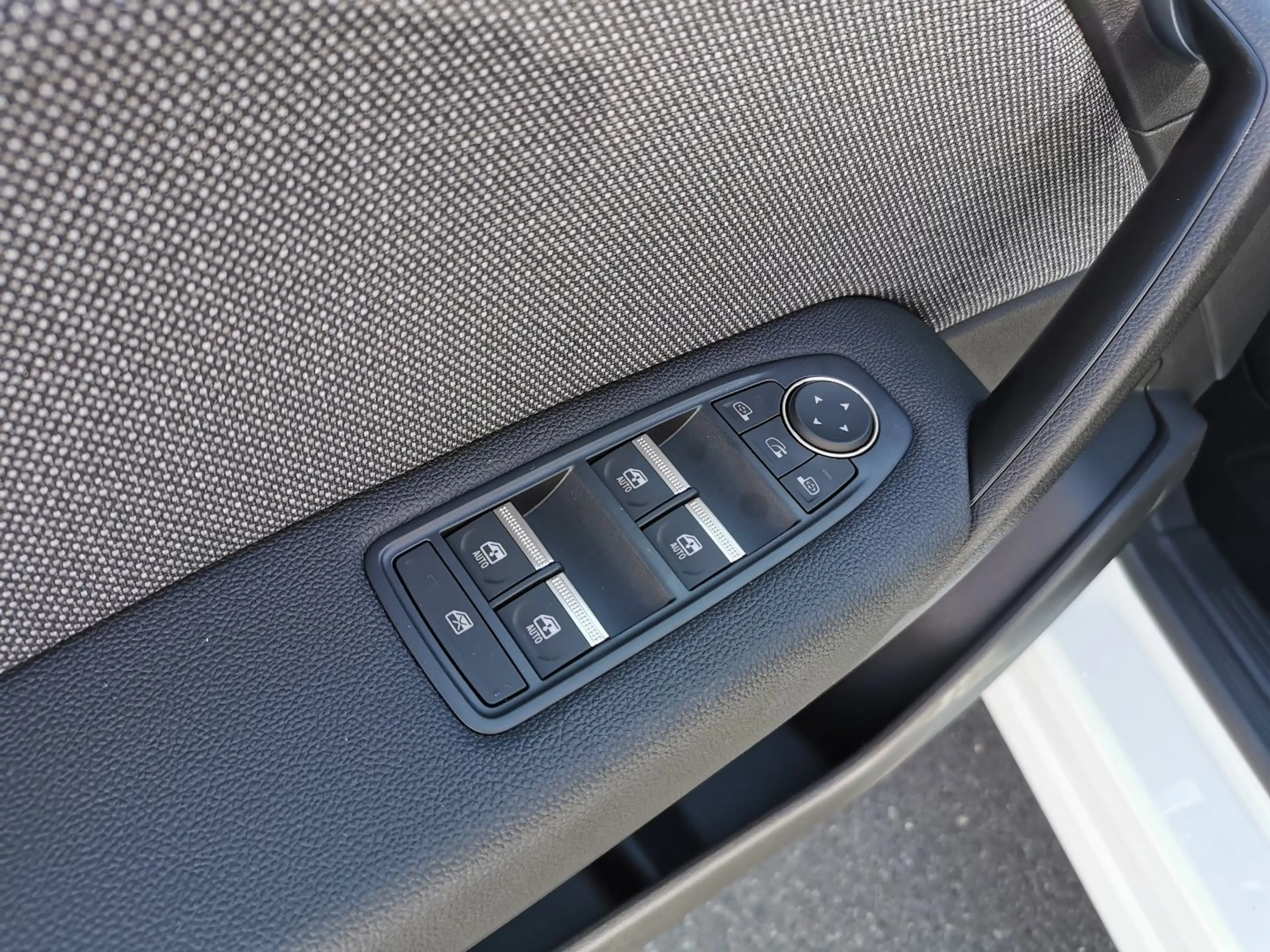 Mitsubishi ASX EDITION 1.8 Hybrid - 8 Jahre Garantiepaket — photo 10