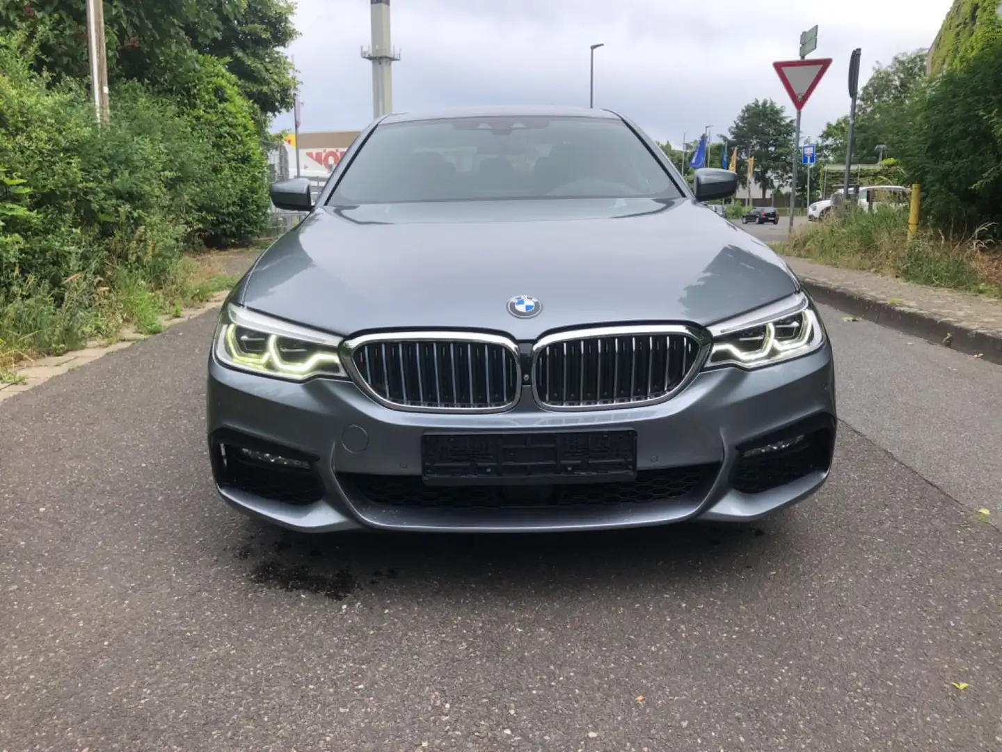 BMW 520 d Aut. M-Sport,M-Technik,Head up,Kamera, Grigio - 2